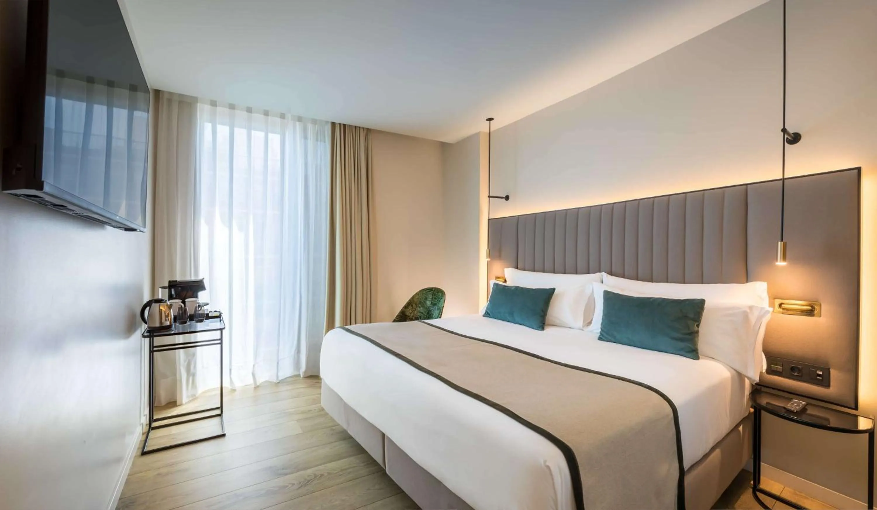 Bedroom, Bed in Occidental Barcelona 1929