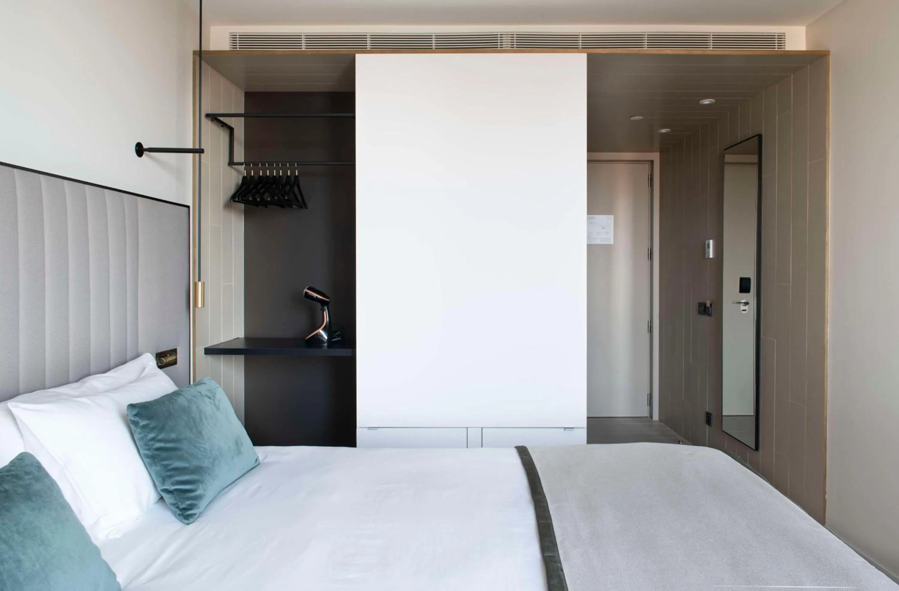 Bedroom, Bed in Occidental Barcelona 1929