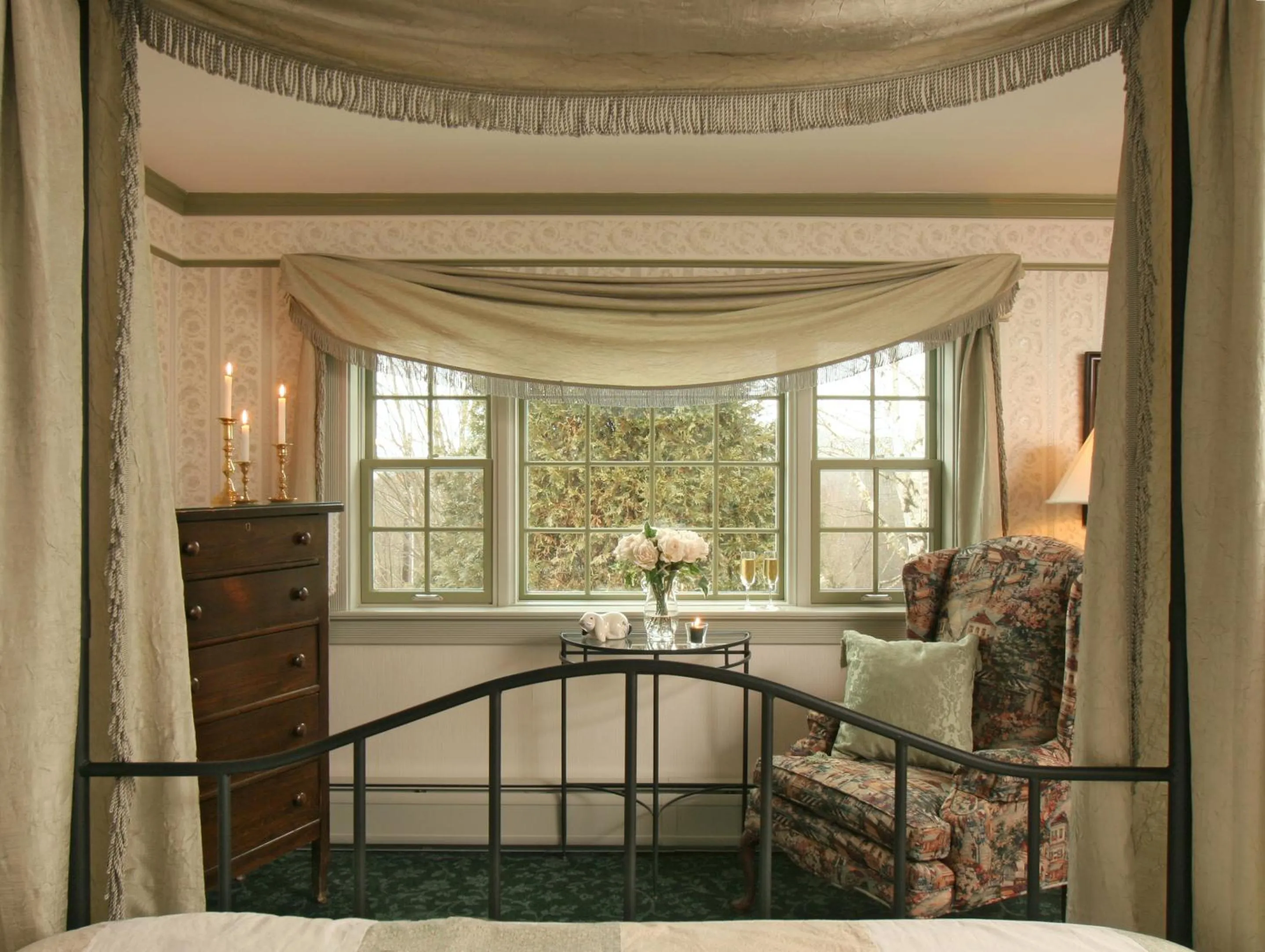 Canoeing in Rabbit Hill Inn