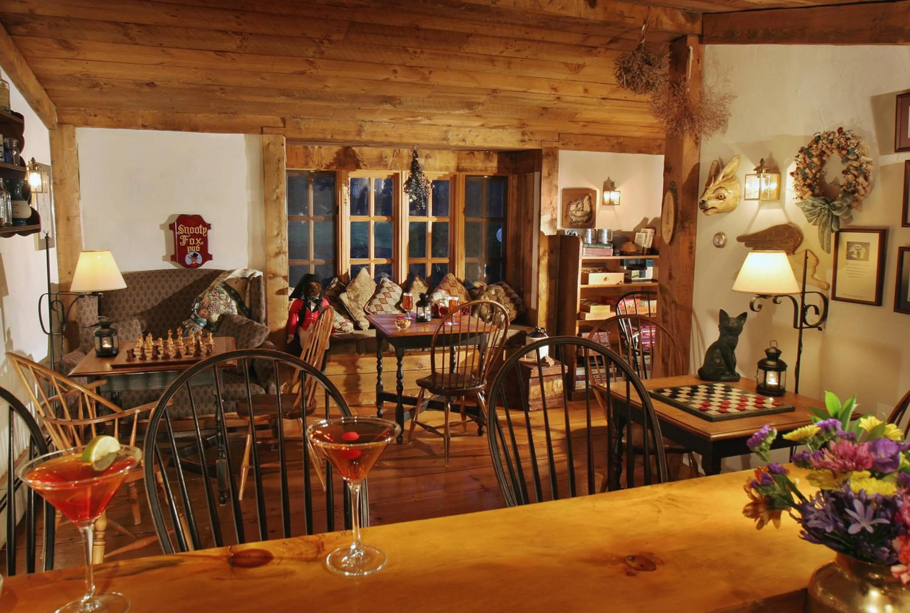 Communal lounge/ TV room in Rabbit Hill Inn