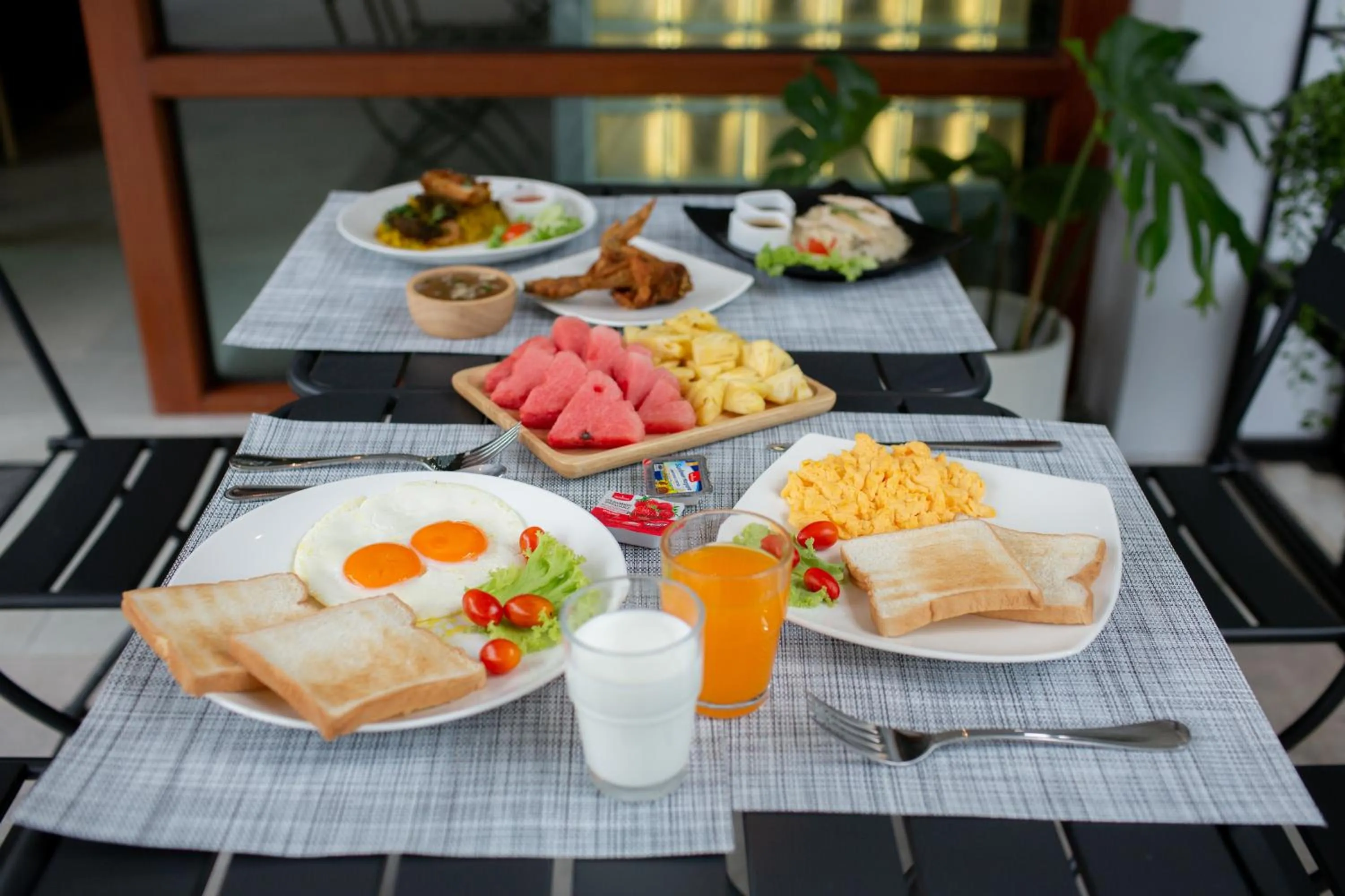 Breakfast in Monotel Aonang