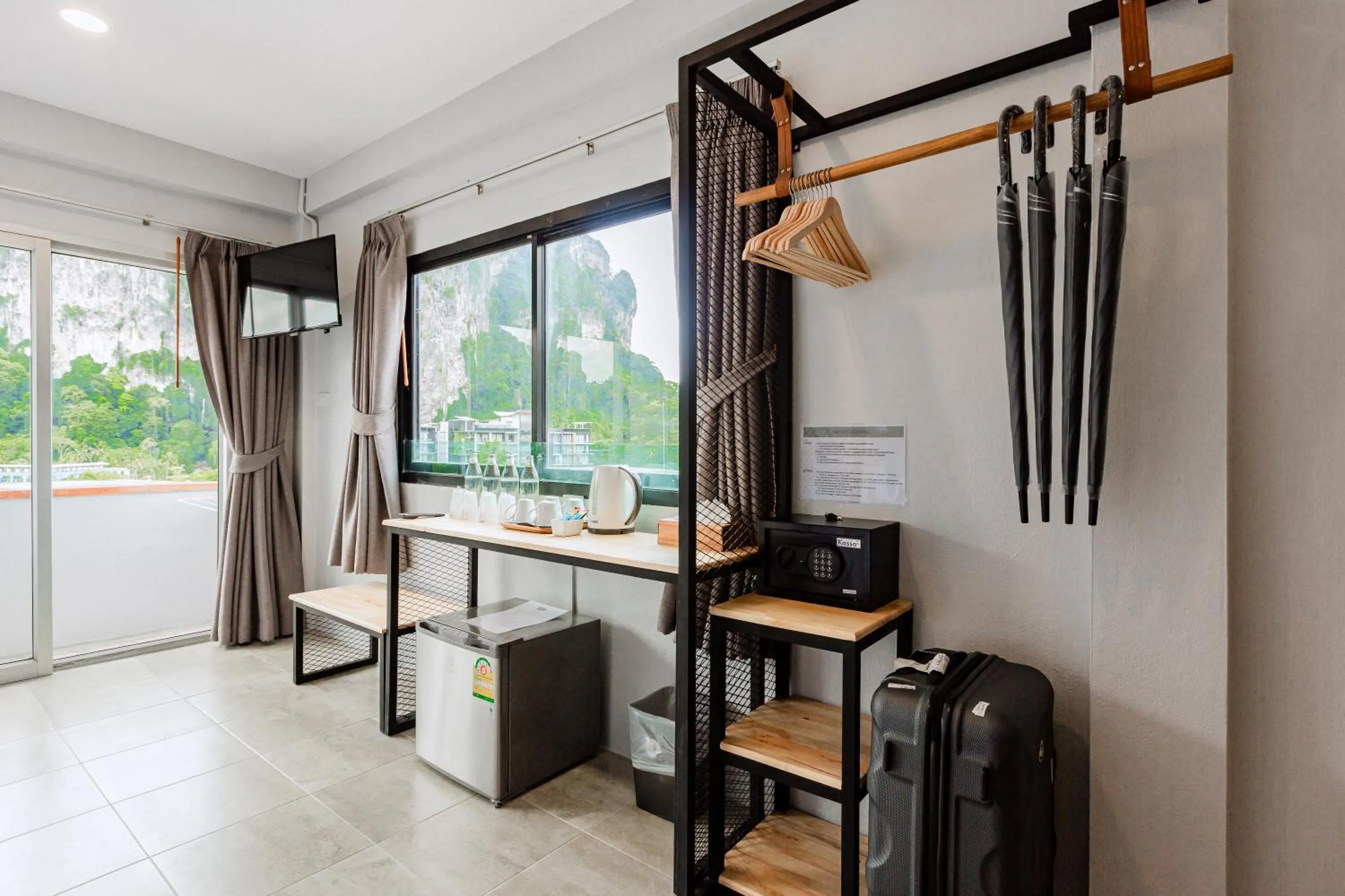 minibar in Monotel Aonang