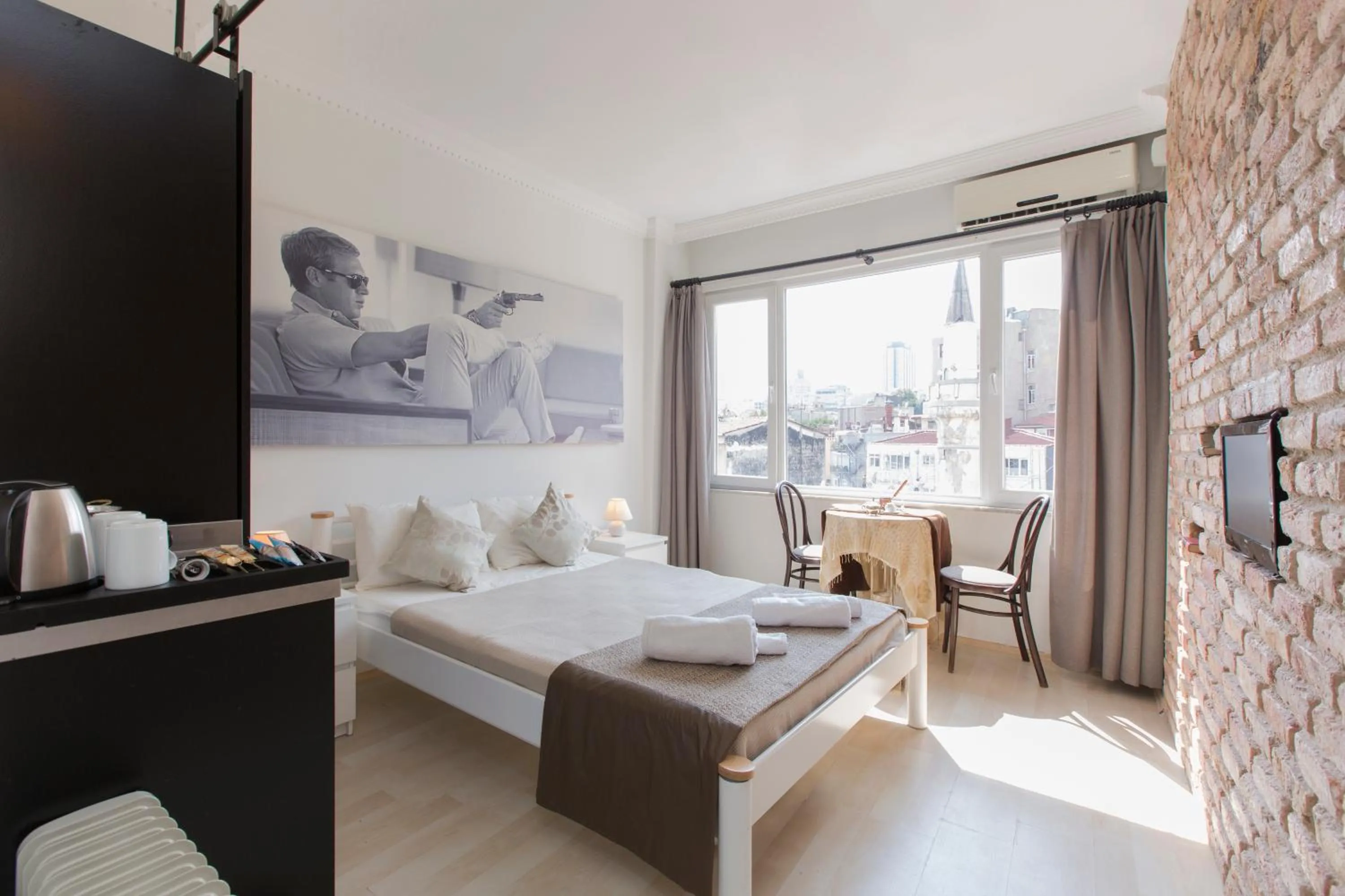 Photo of the whole room, Bed in Antique Boutique