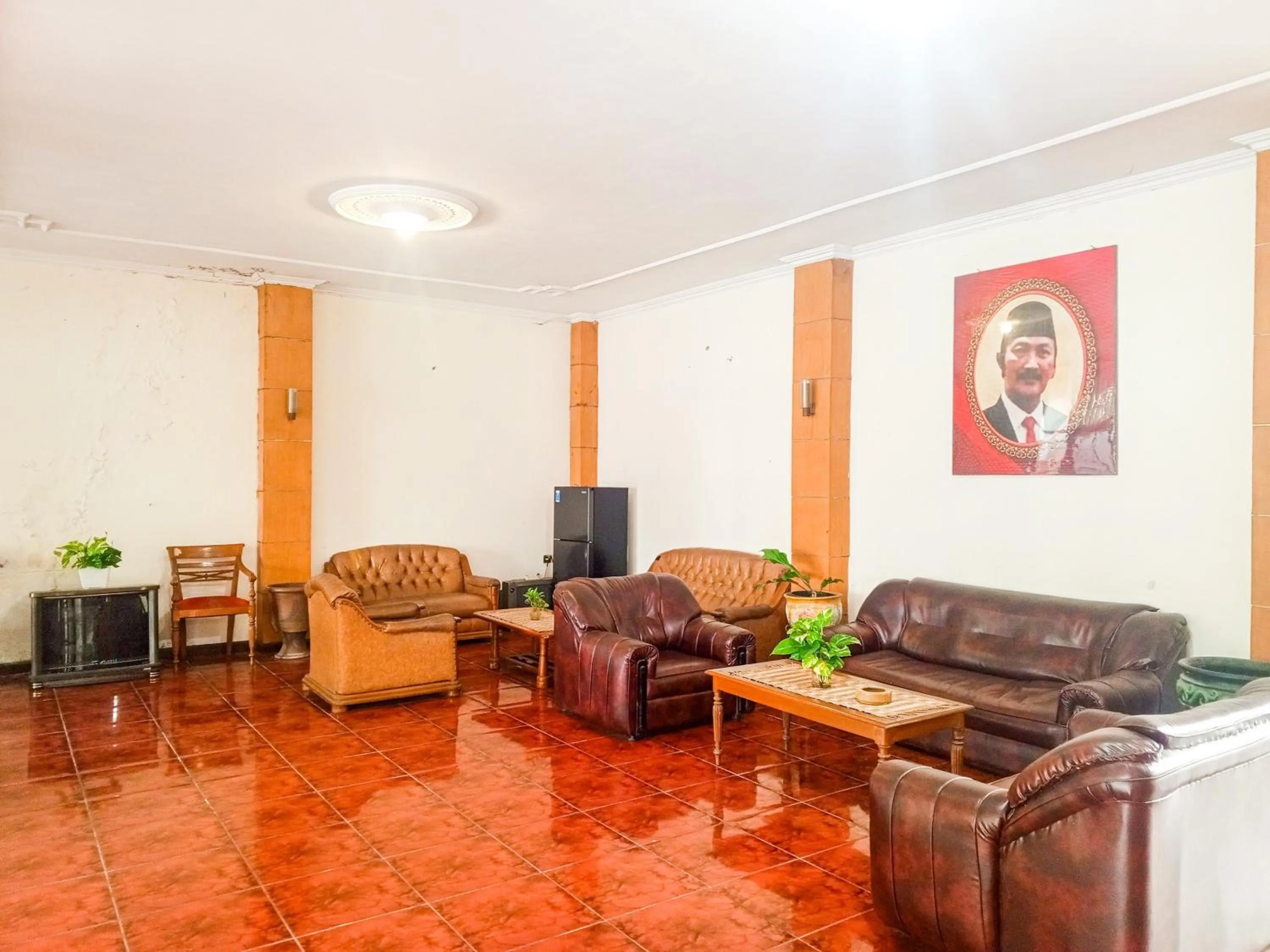 Seating area in Hotel Dewi Sri Prawirotaman RedPartner