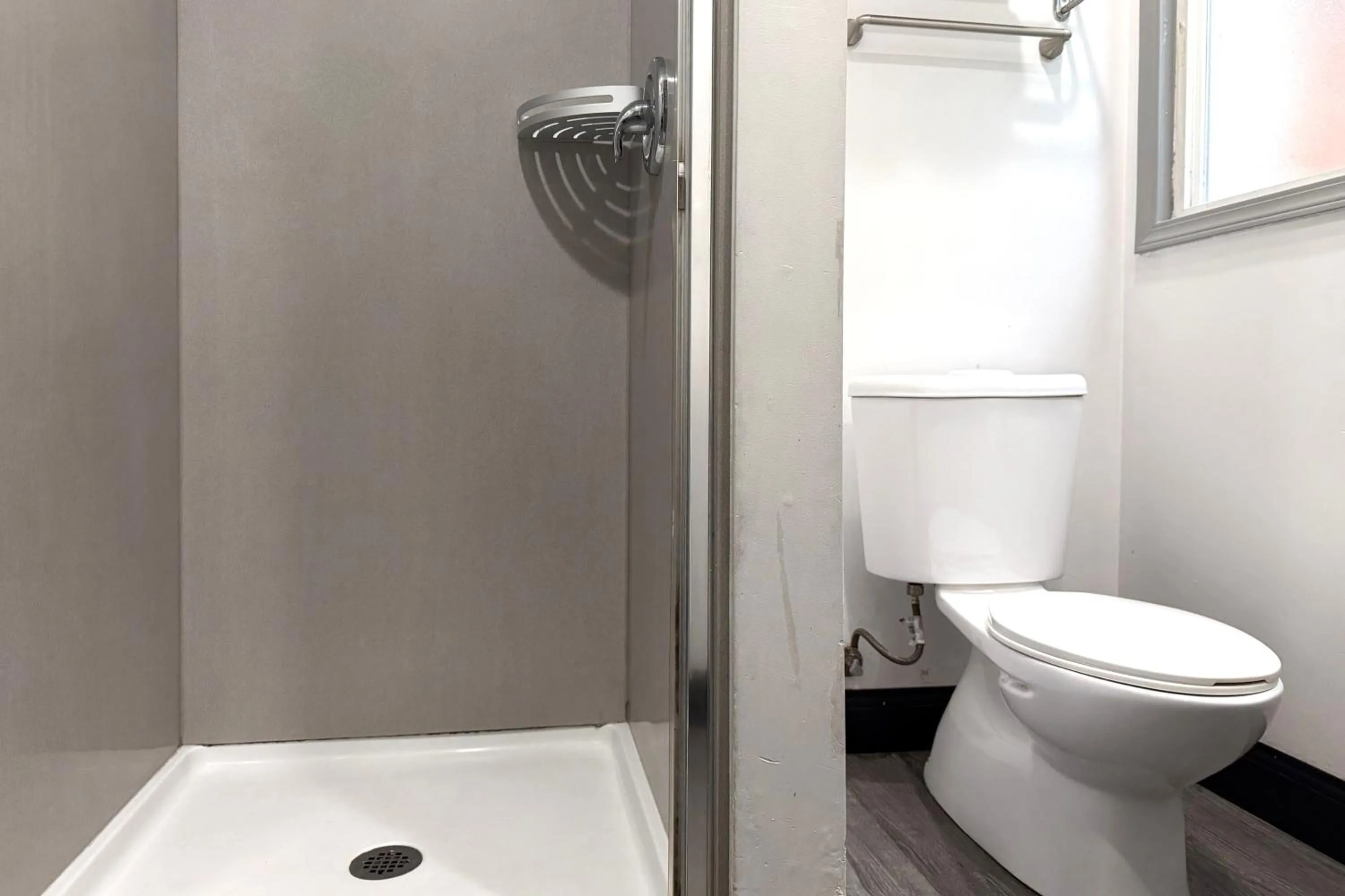 Bathroom in 6 Rivers Motel Fortuna near Hwy 101