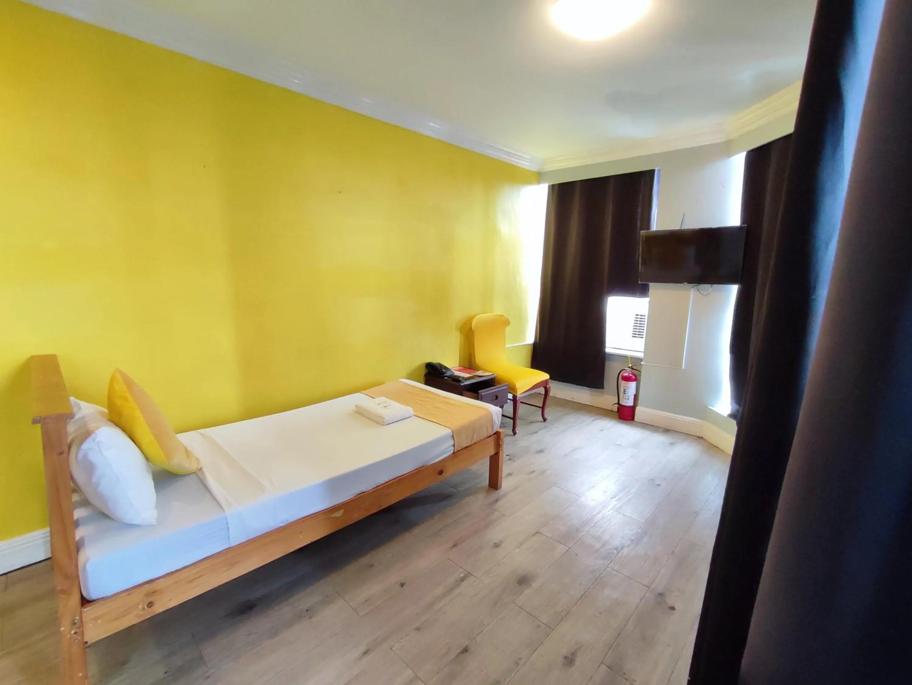 Manila Airport Hotel by Urban Connect