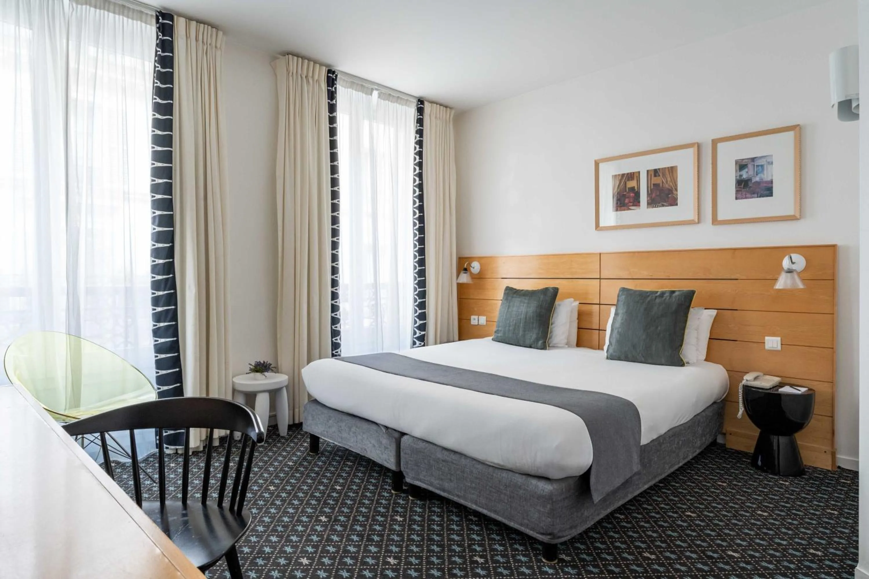 Bedroom, Bed in Hotel Lorette - Astotel