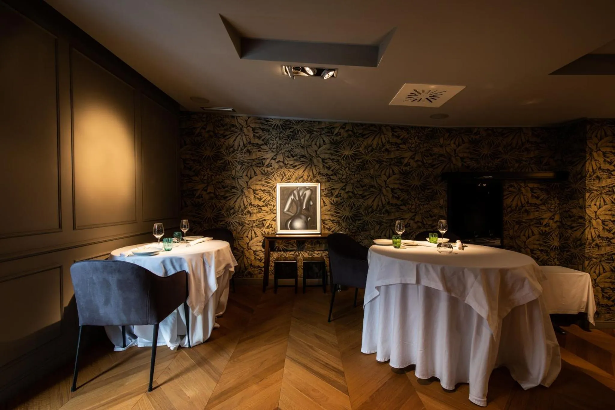 Restaurant/places to eat in DAM boutique hotel & restaurant