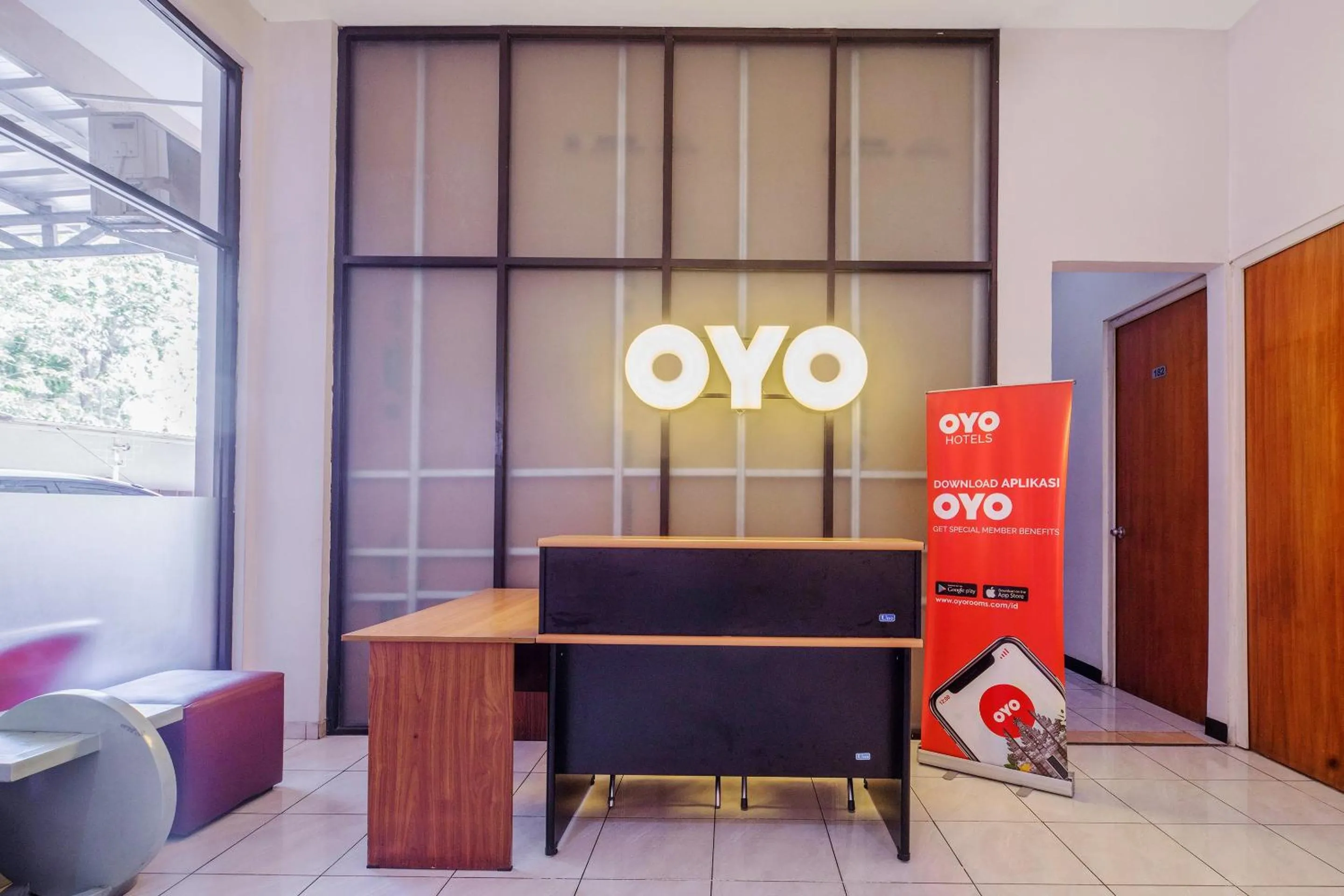 Lobby or reception in Hotel O Idola Residence