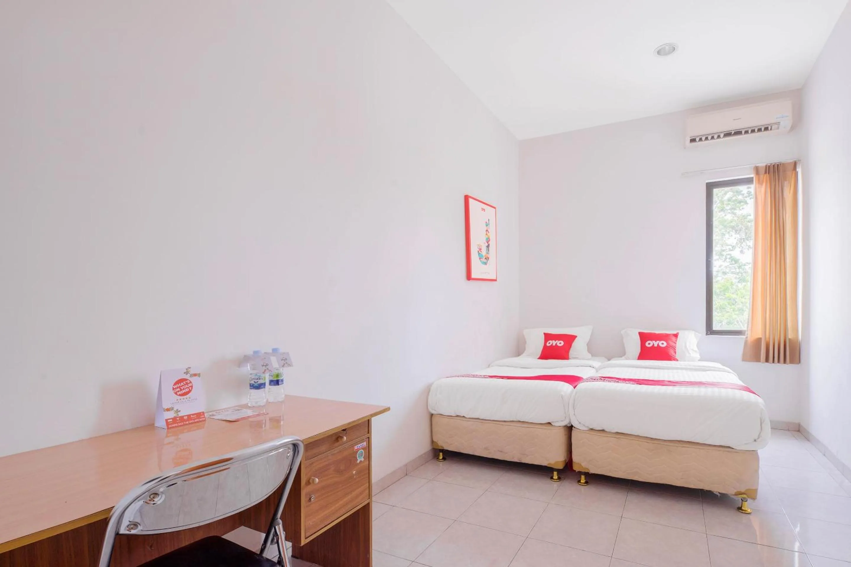 Bedroom, Bed in Hotel O Idola Residence