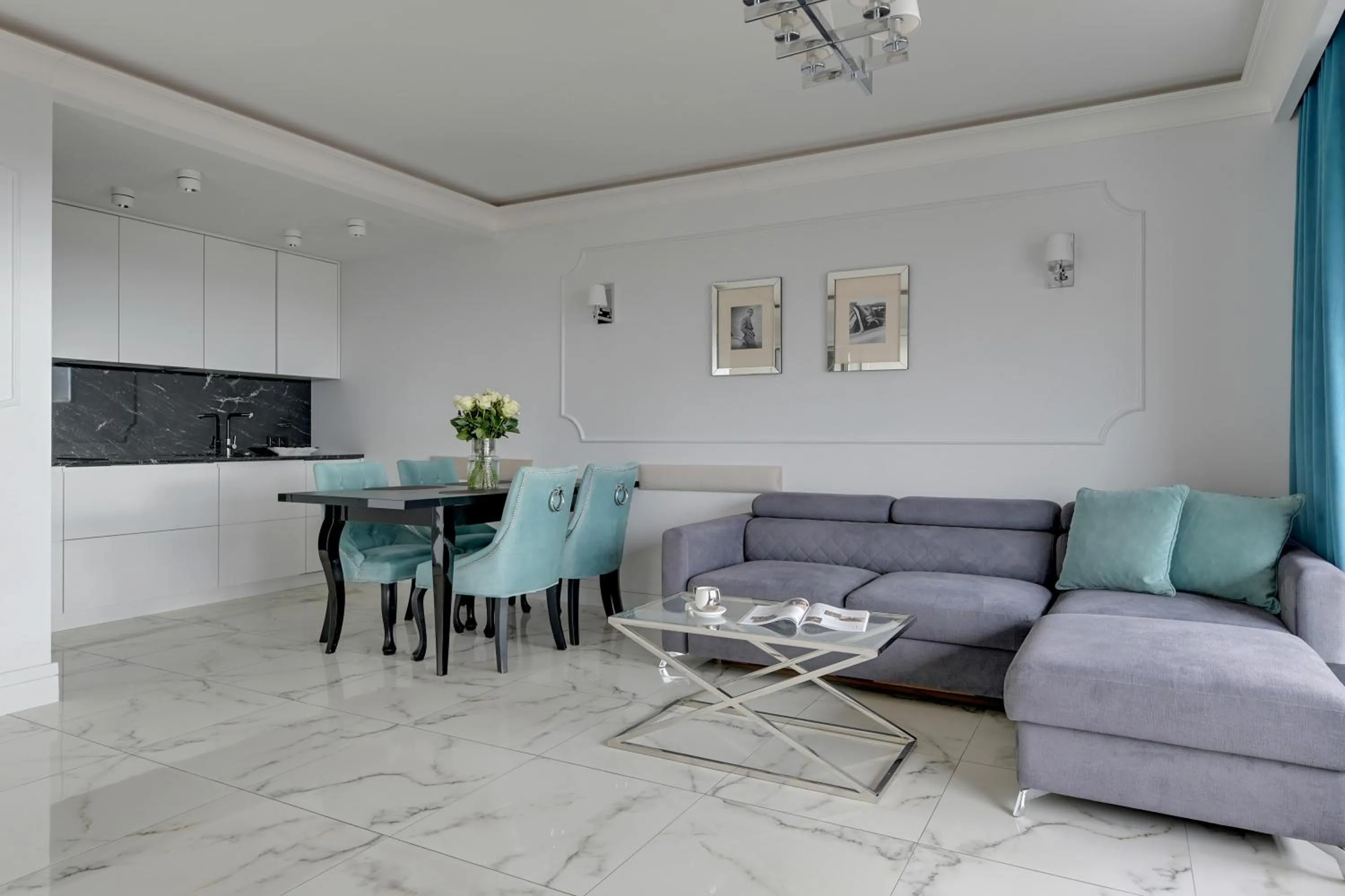 TV and multimedia in Waterlane Island - Riverview Pool, SPA, Gym & Parking by Downtown Apartments