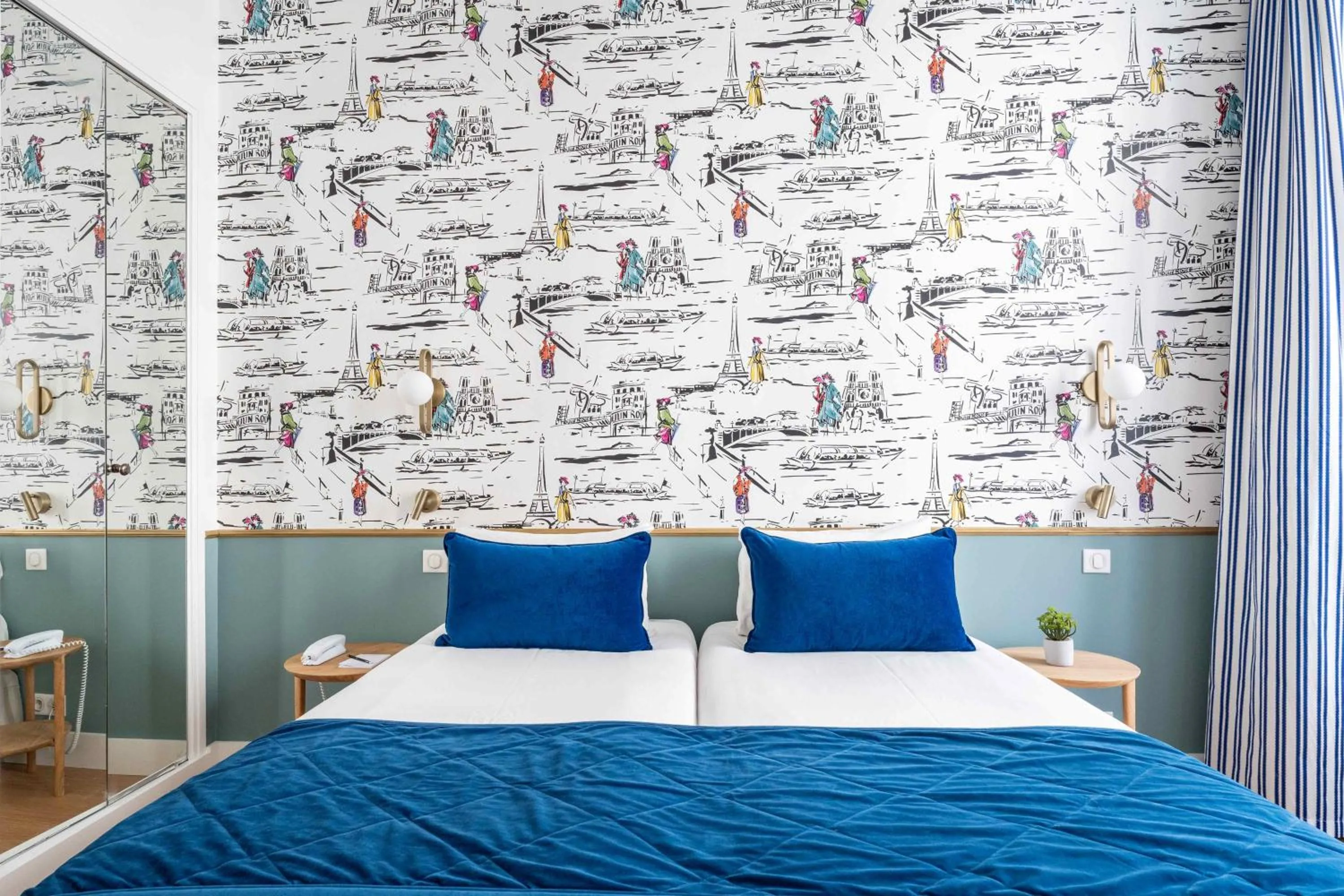 Bed in Hotel Acadia - Astotel