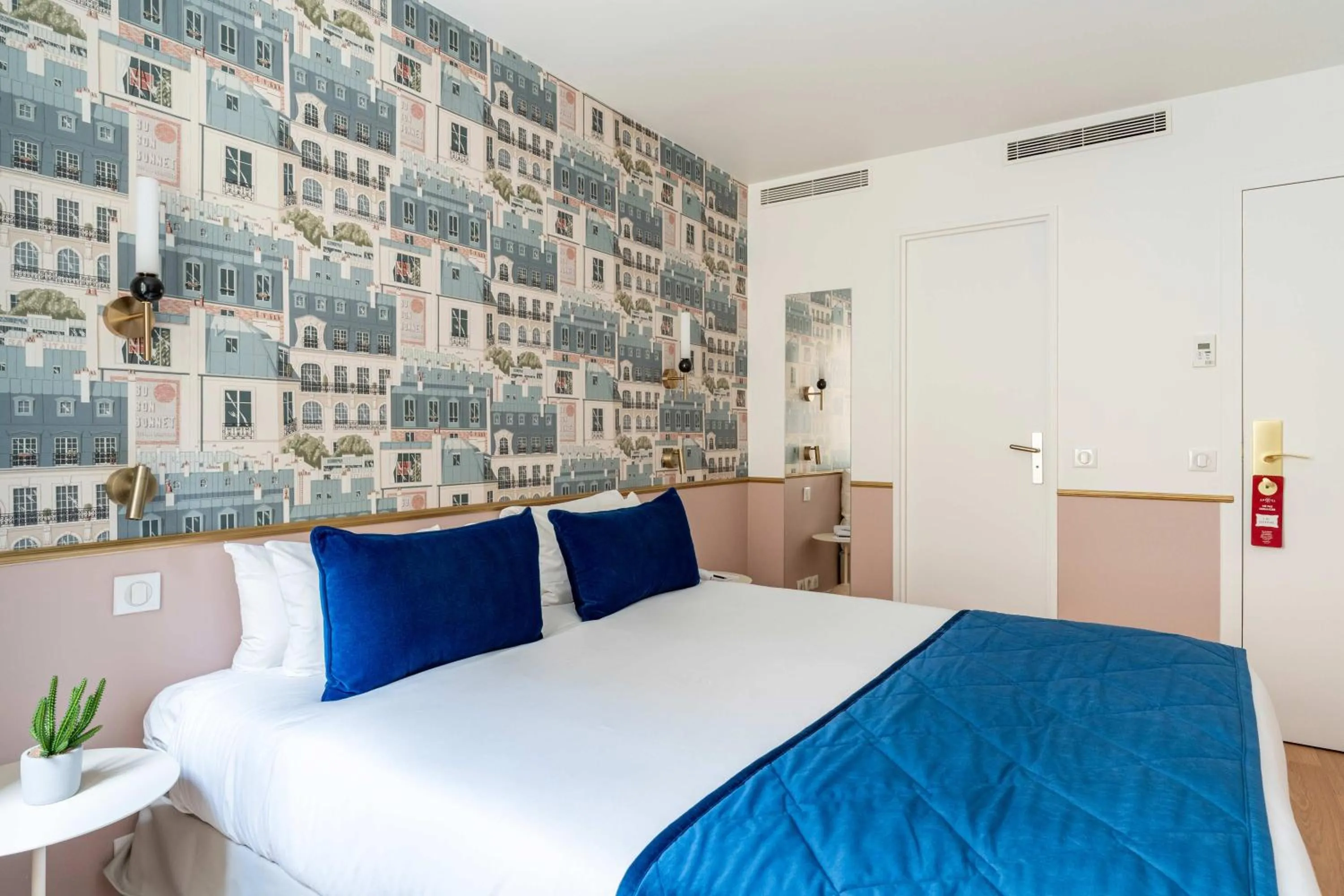 Bedroom, Bed in Hotel Acadia - Astotel