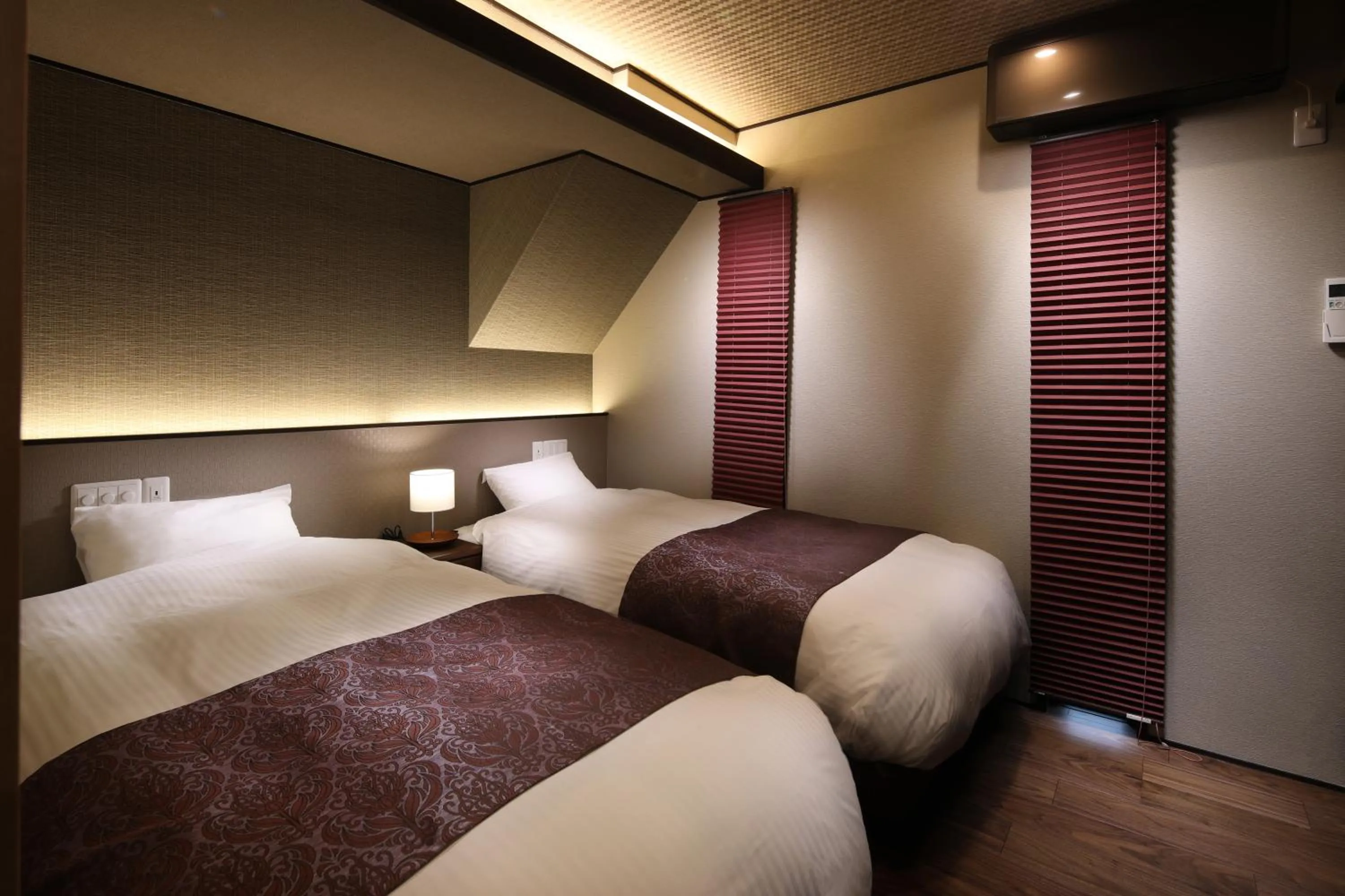 Photo of the whole room, Bed in Kanade Kyoto-Hachijoguchi