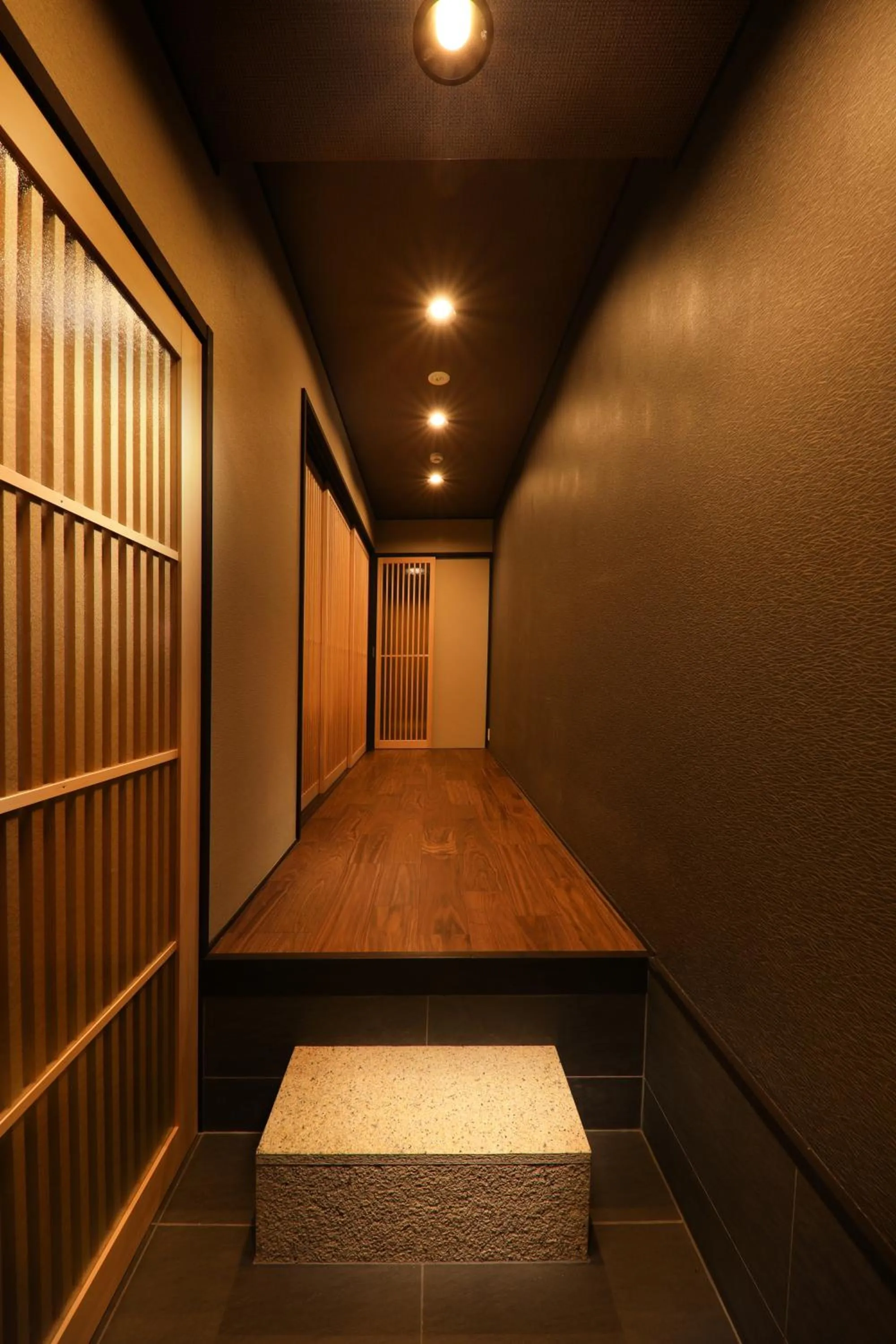 Area and facilities in Kanade Kyoto-Hachijoguchi