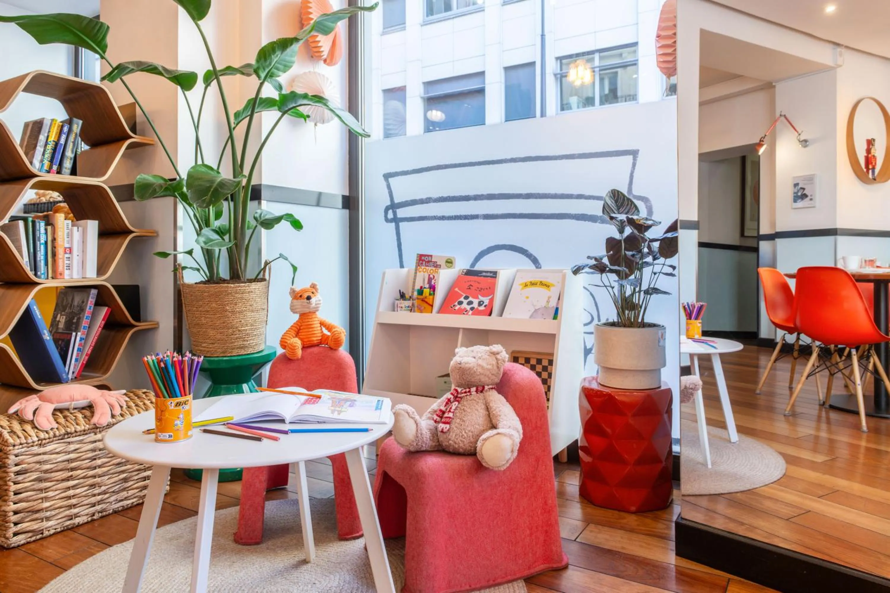 children in Hôtel Augustin - Astotel