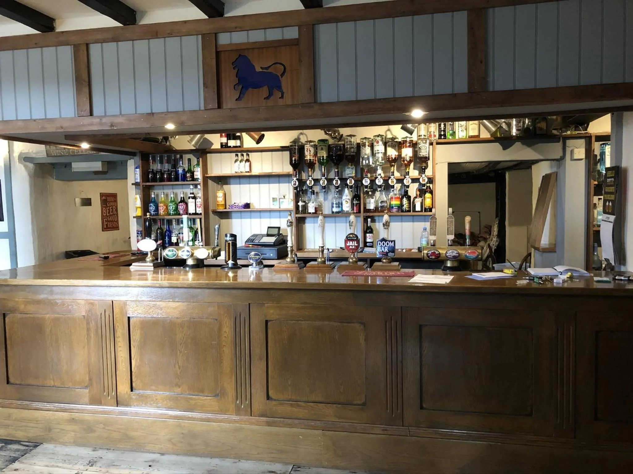 Lounge or bar in Blue Lion Inn