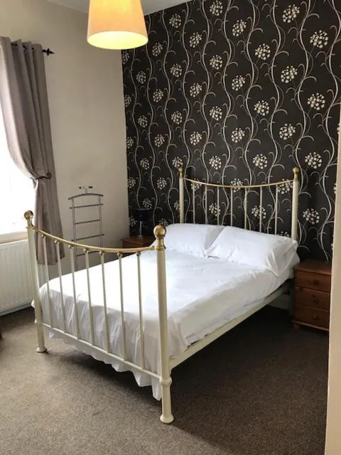 Bedroom, Bed in Coach and Horses