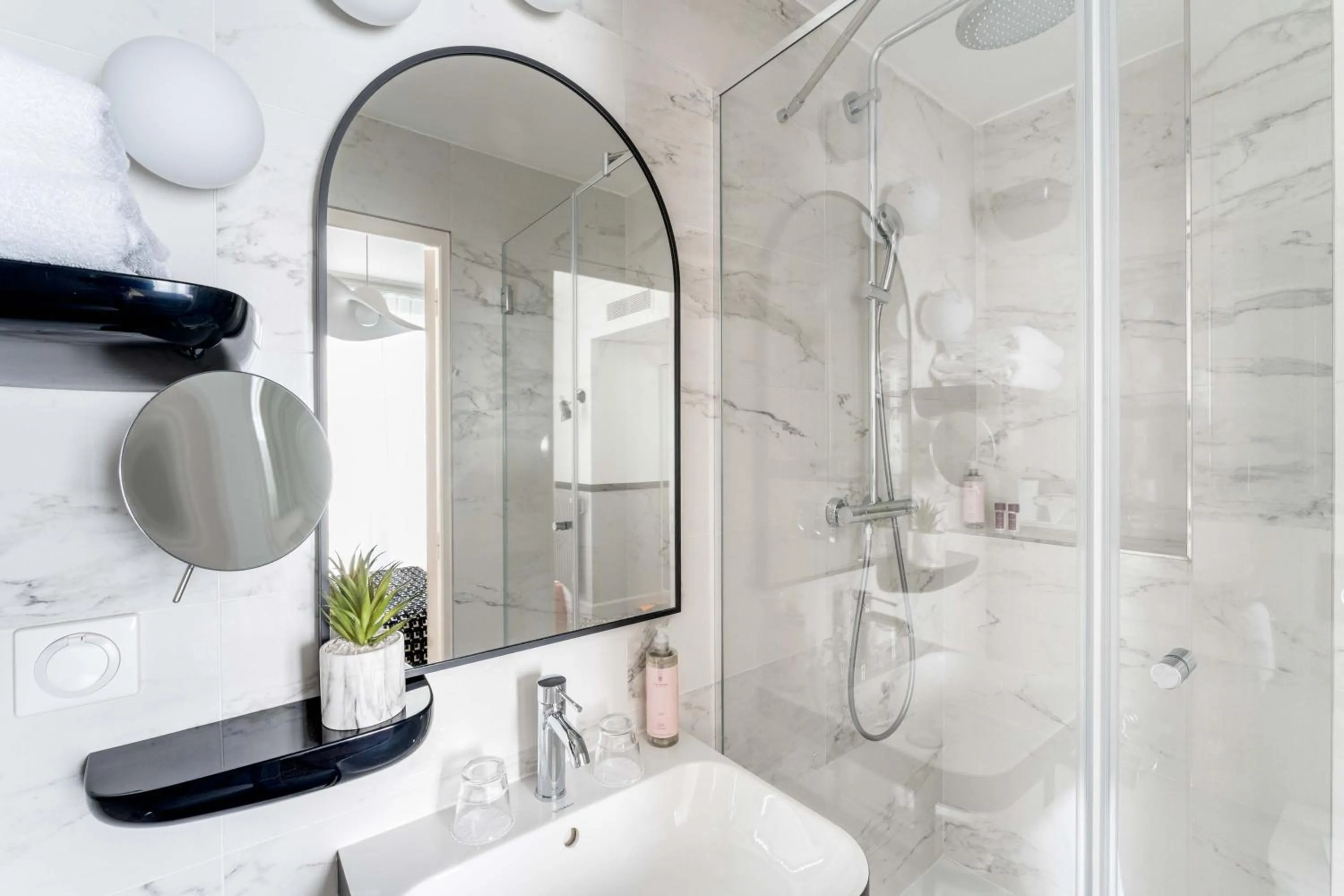 Bathroom in Hotel Malte - Astotel