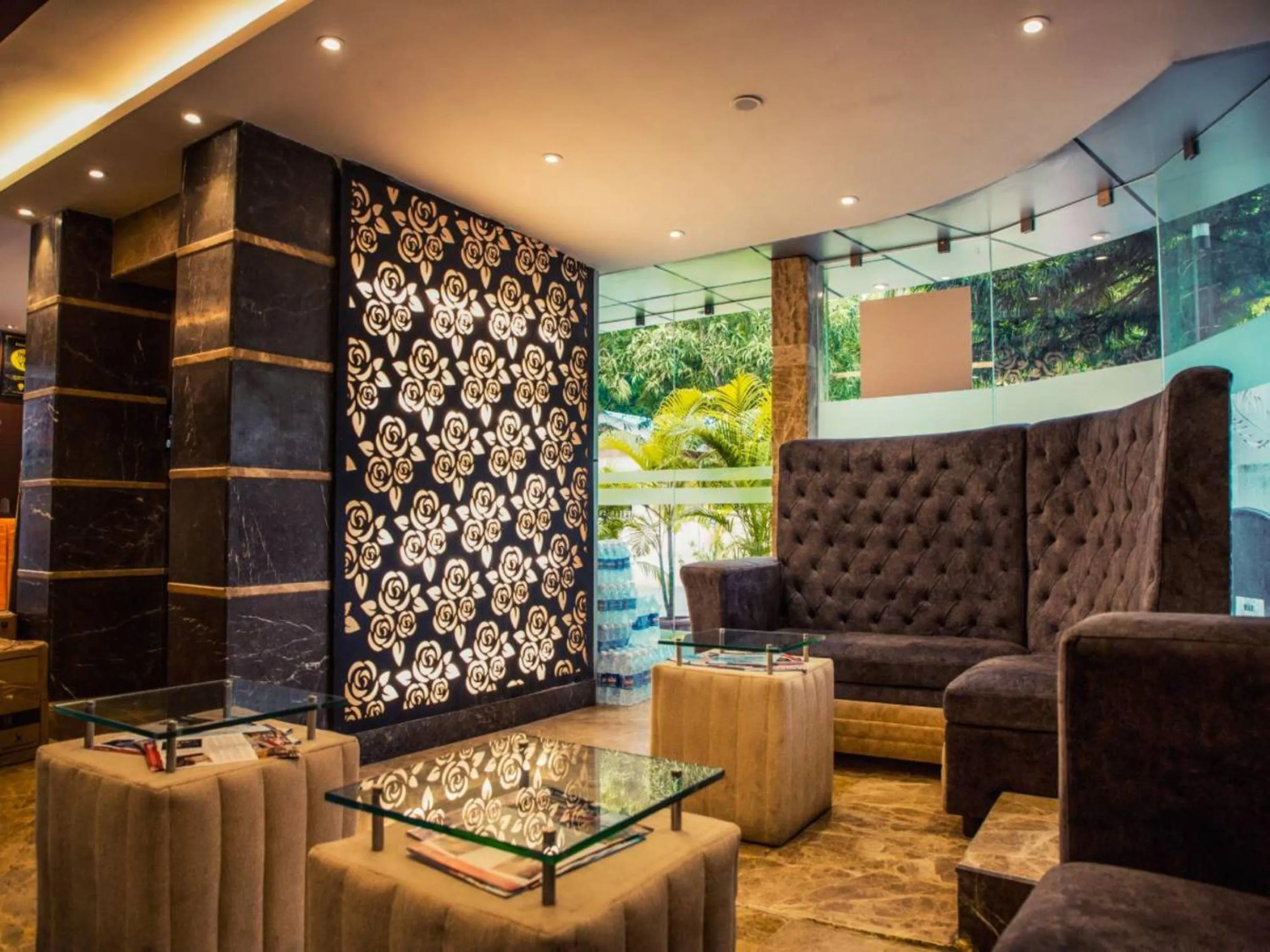 Lobby or reception in Aparupa Ambience