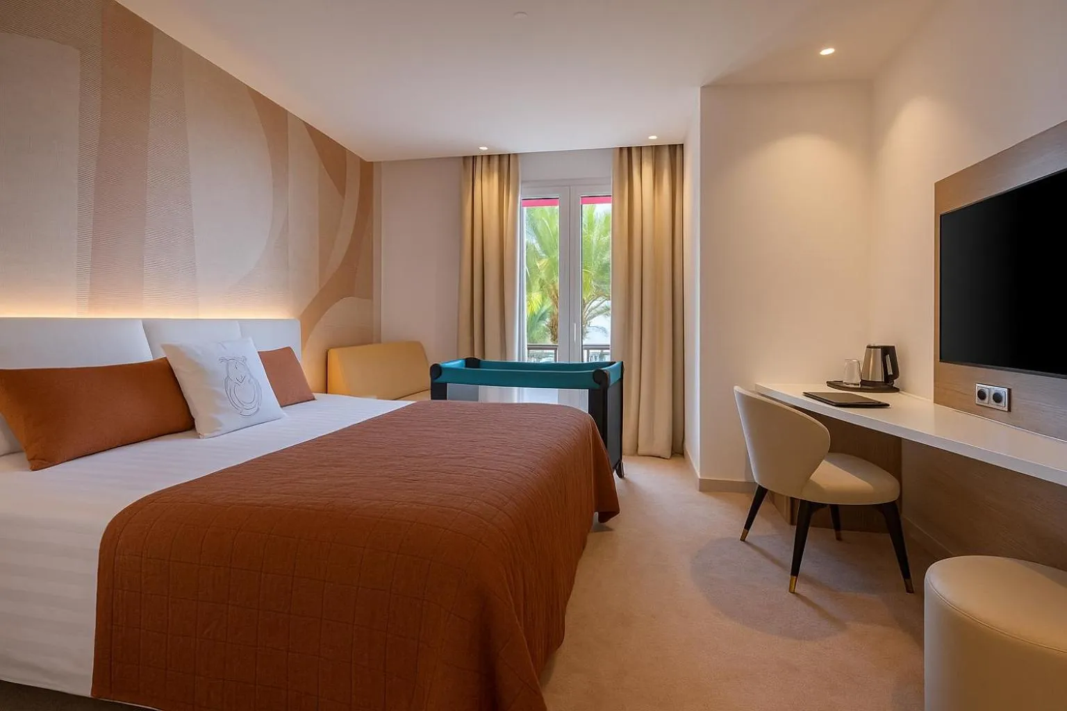 Bedroom, Bed in Best Western Premier Hotel Prince de Galles