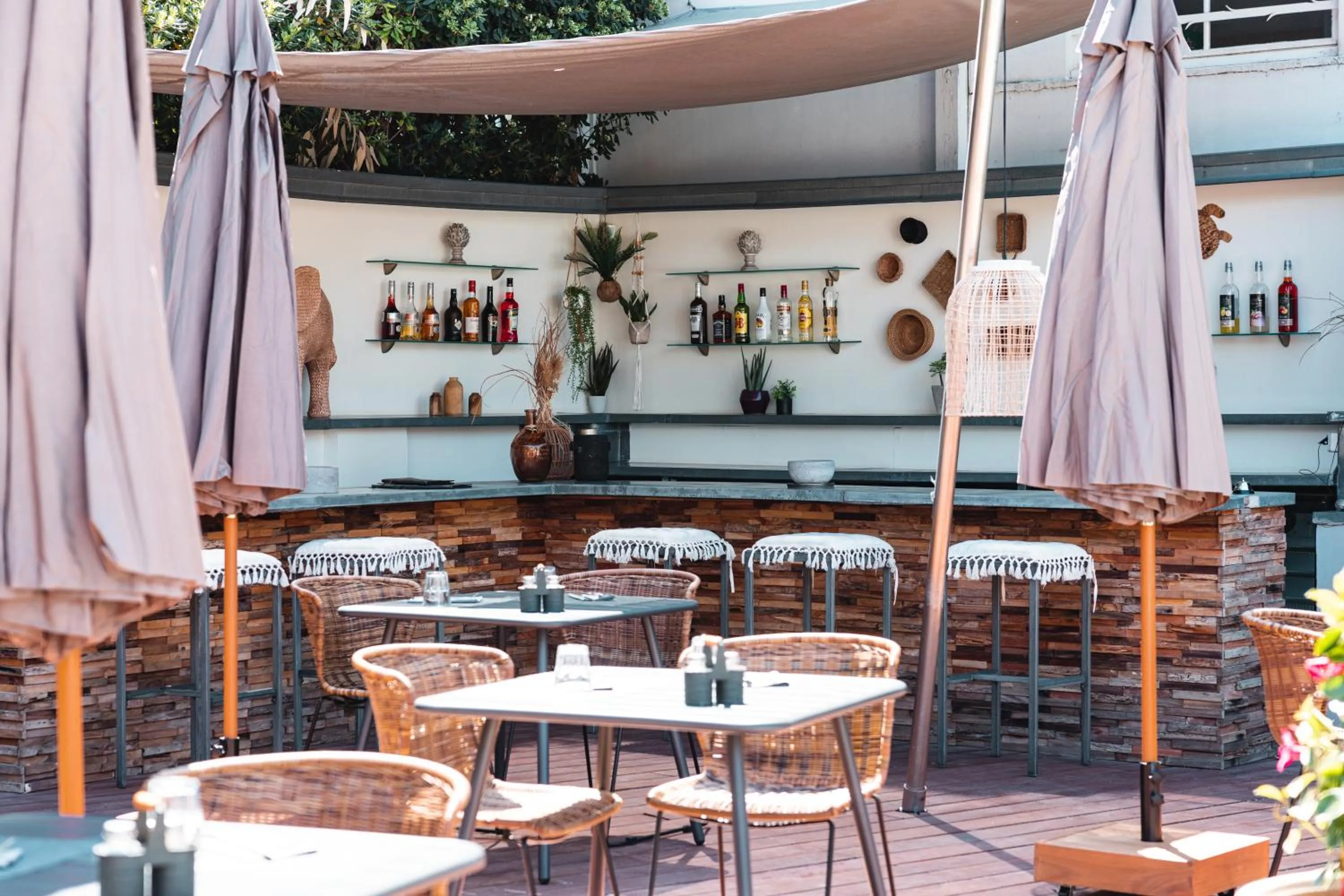 Lounge or bar in Hôtel La Villa Cap d’Antibes