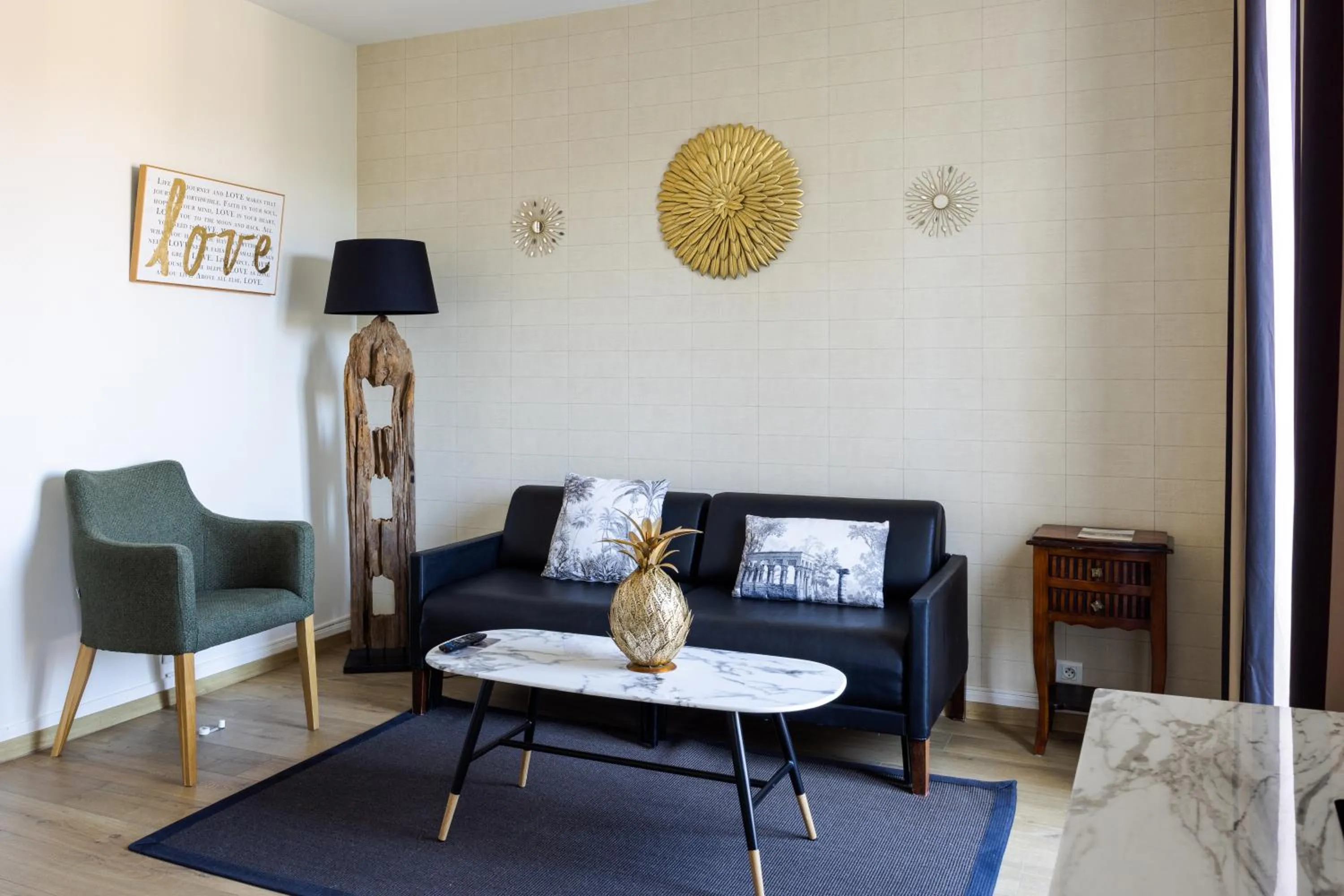 Living room in Hôtel La Villa Cap d’Antibes