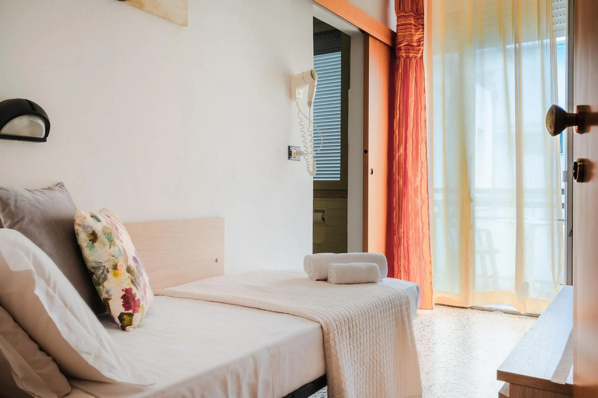 Bedroom in Hotel Sayonara