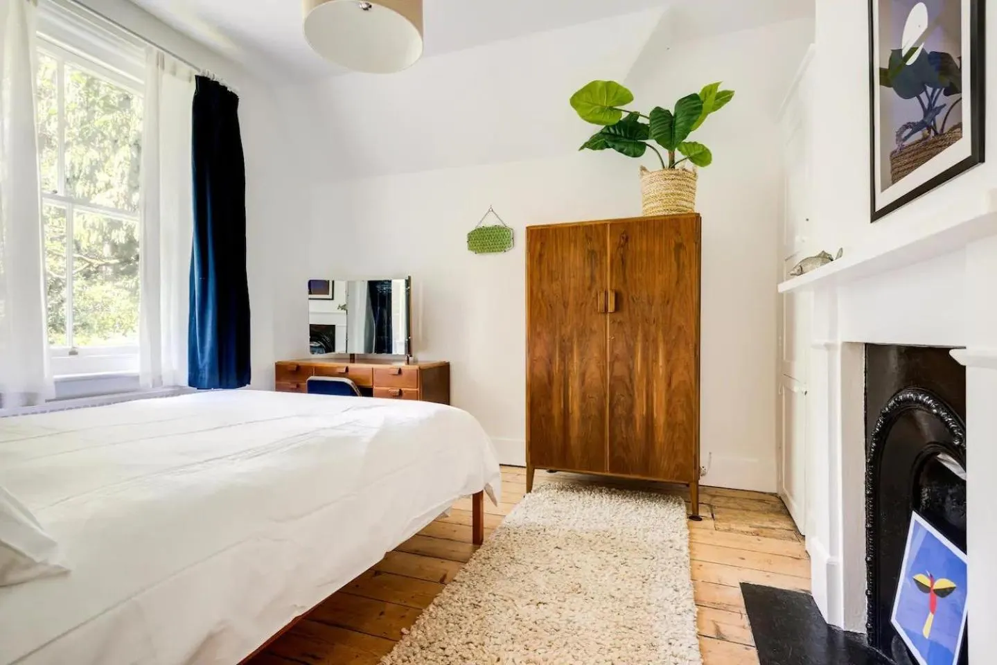 Bedroom, Bed in The Writers Retreat- Hastings