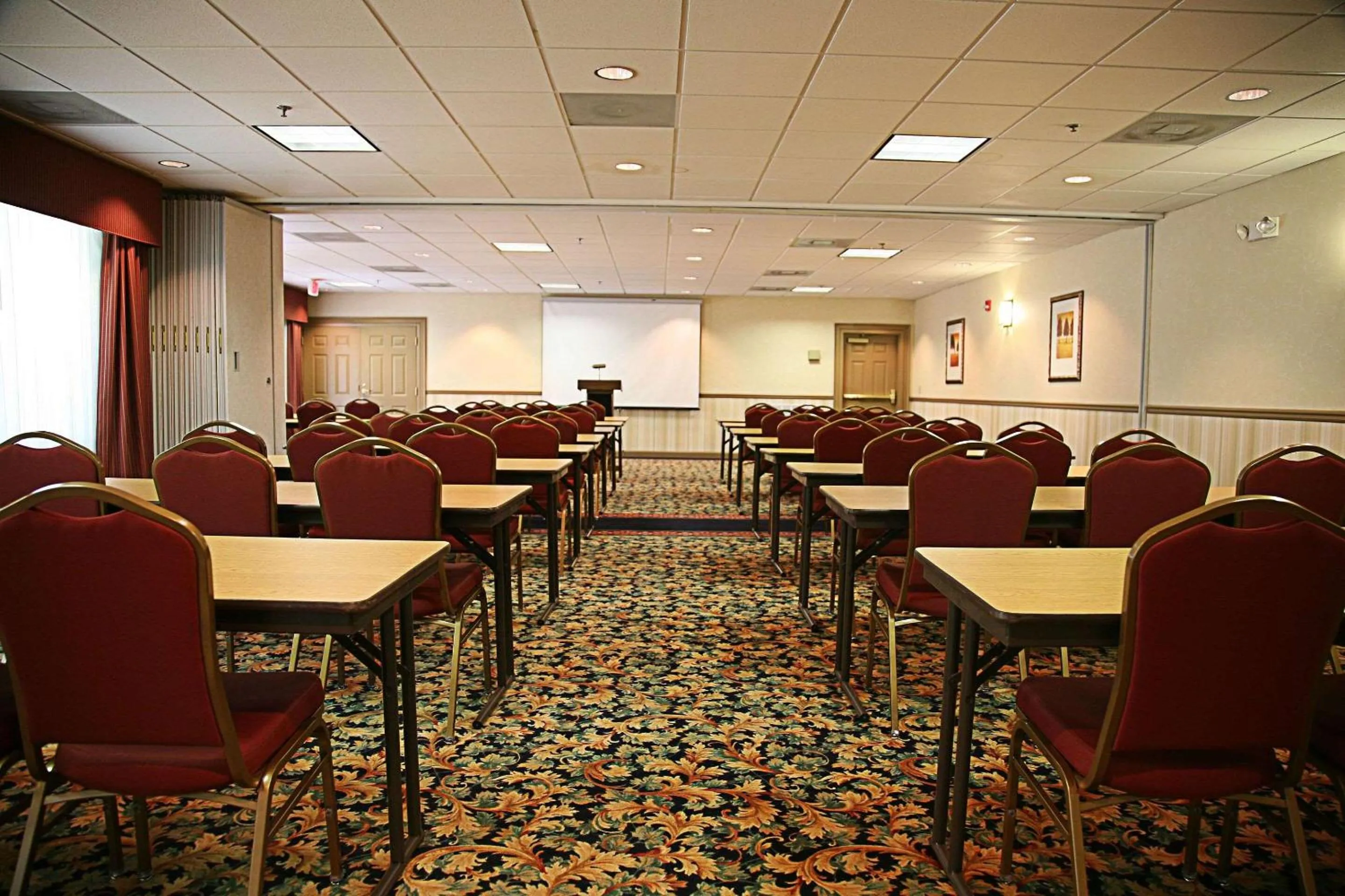 Meeting/conference room in Country Inn & Suites by Radisson, Helen, GA