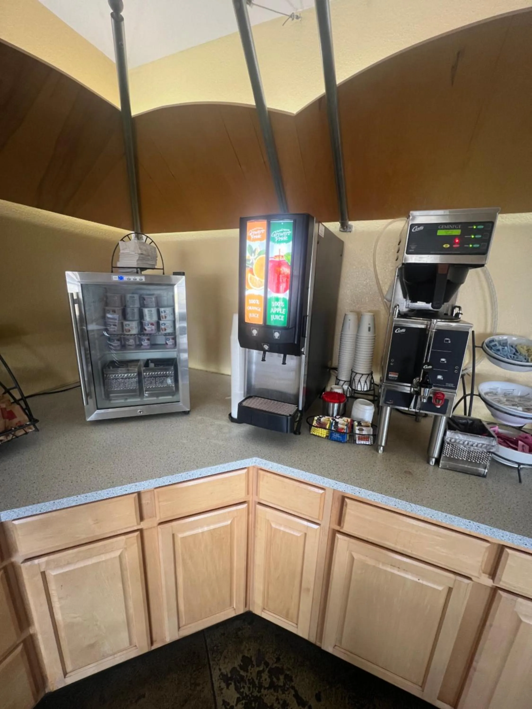 Buffet breakfast in Baymont by Wyndham Lawrenceburg