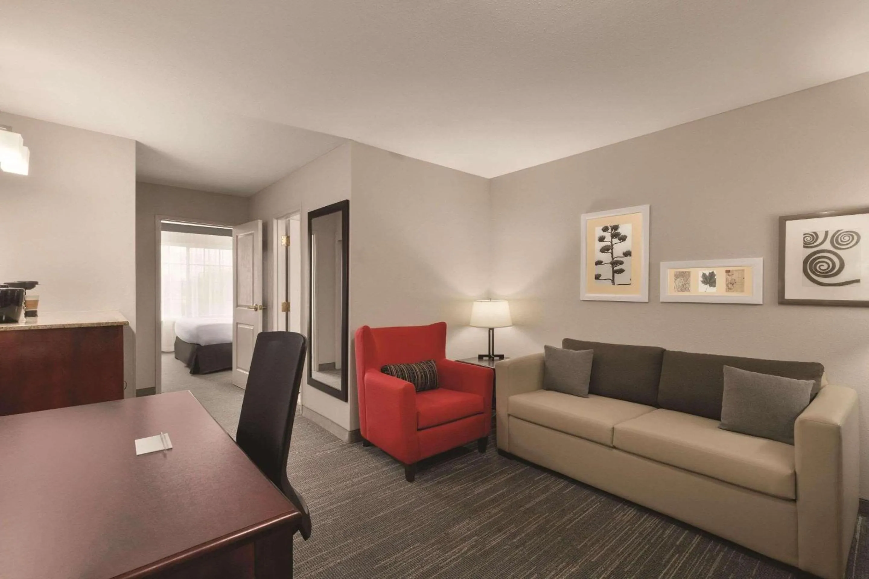 Bedroom in Country Inn & Suites by Radisson, Madison, AL