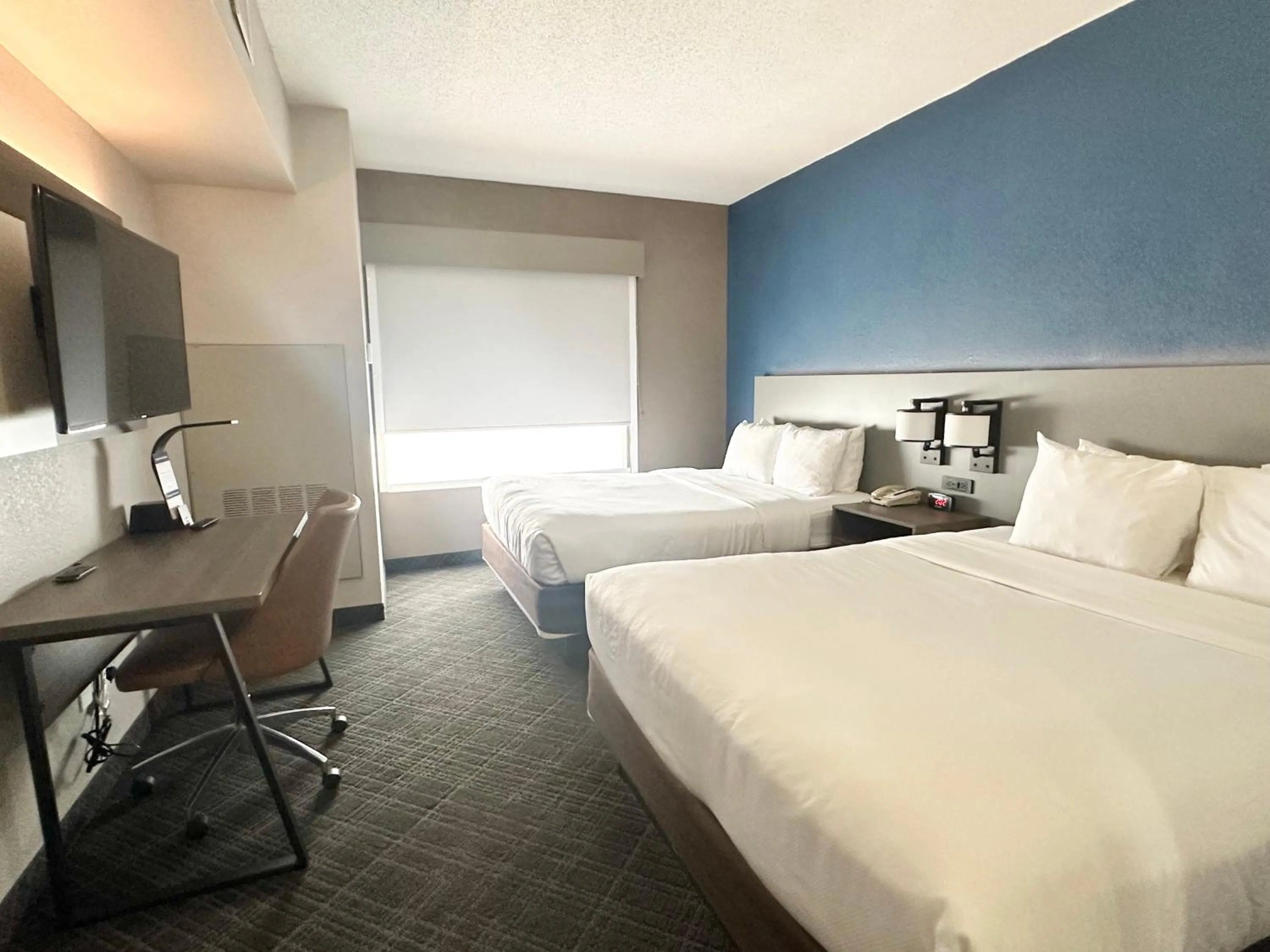 Bedroom, Bed in Comfort Inn & Suites Calhoun South