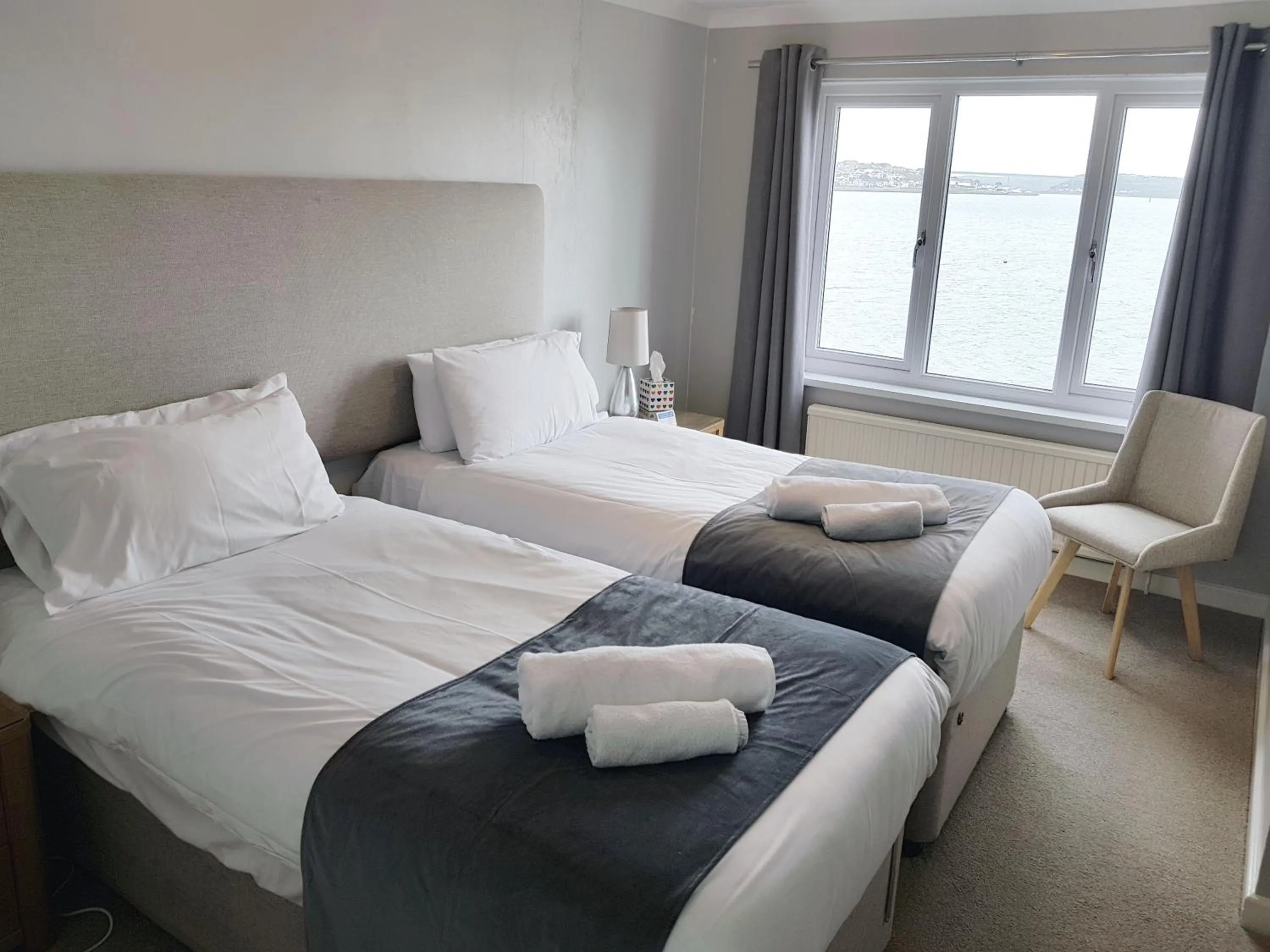 Bedroom, Bed in Ferry House Inn