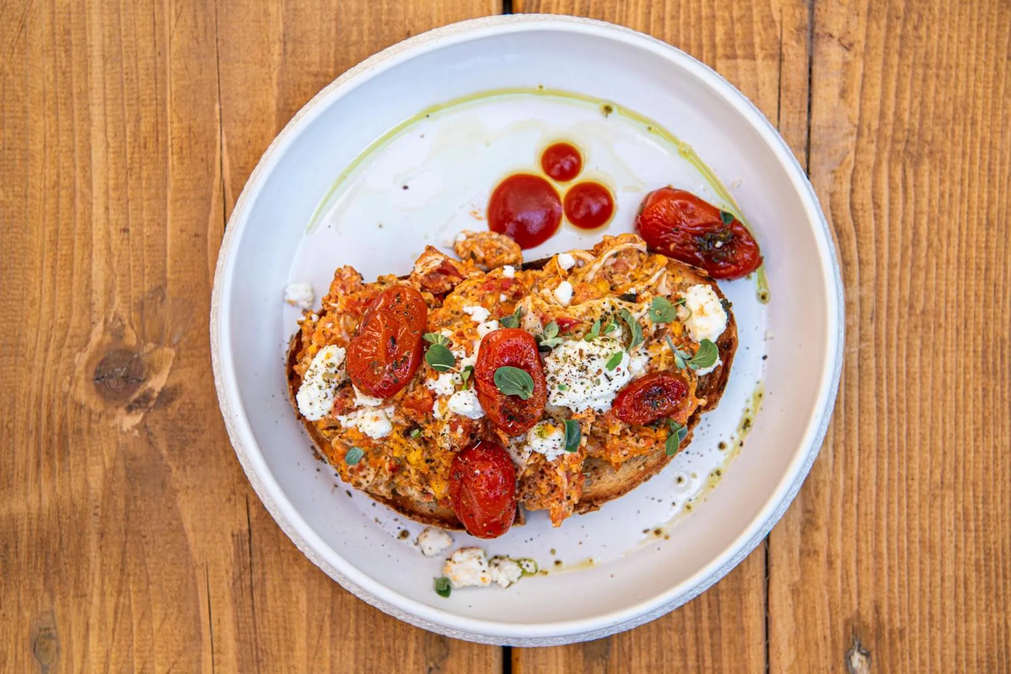 Restaurant/places to eat in Arco Naxos Luxury Apartments