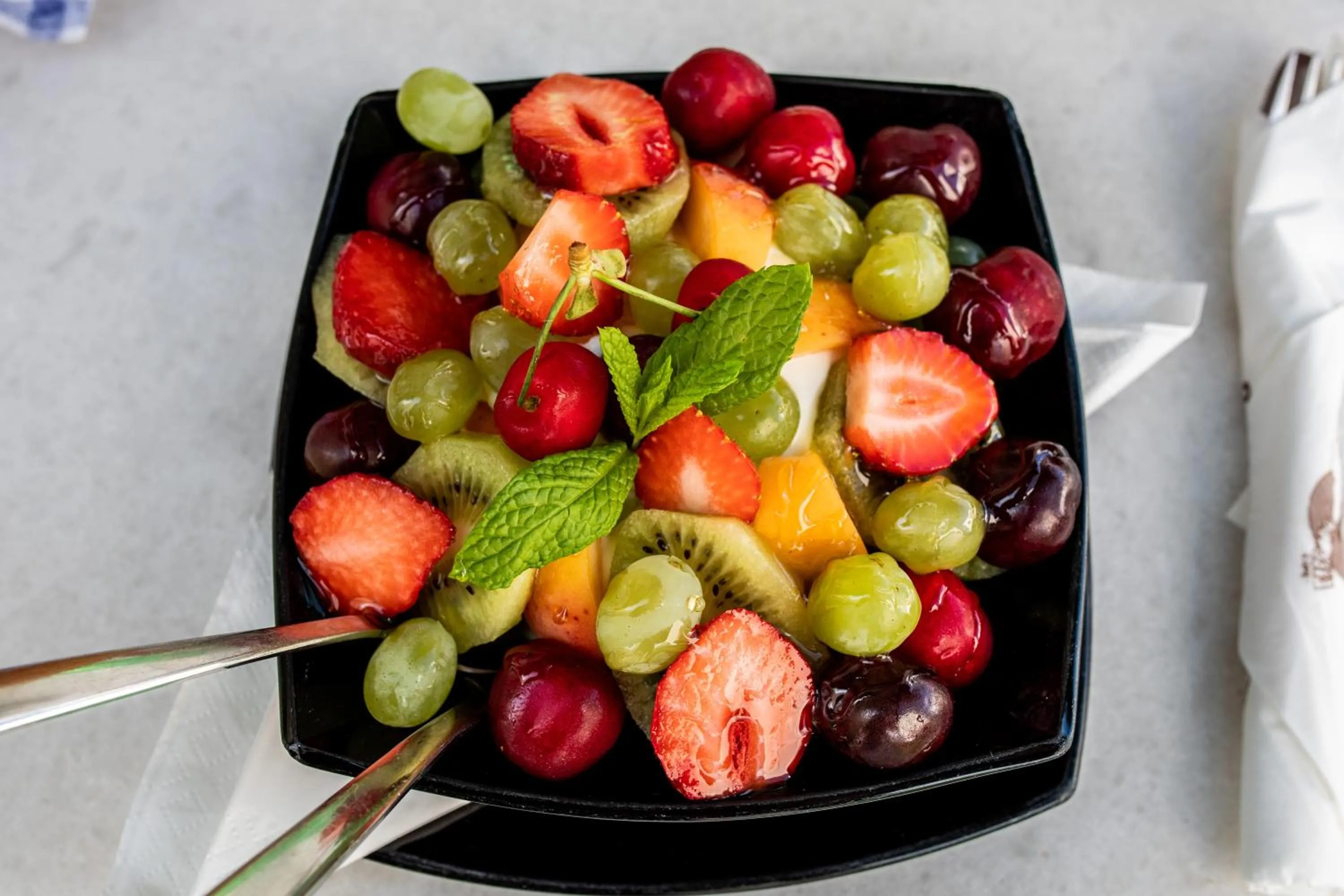 Restaurant/places to eat in Arco Naxos Luxury Apartments