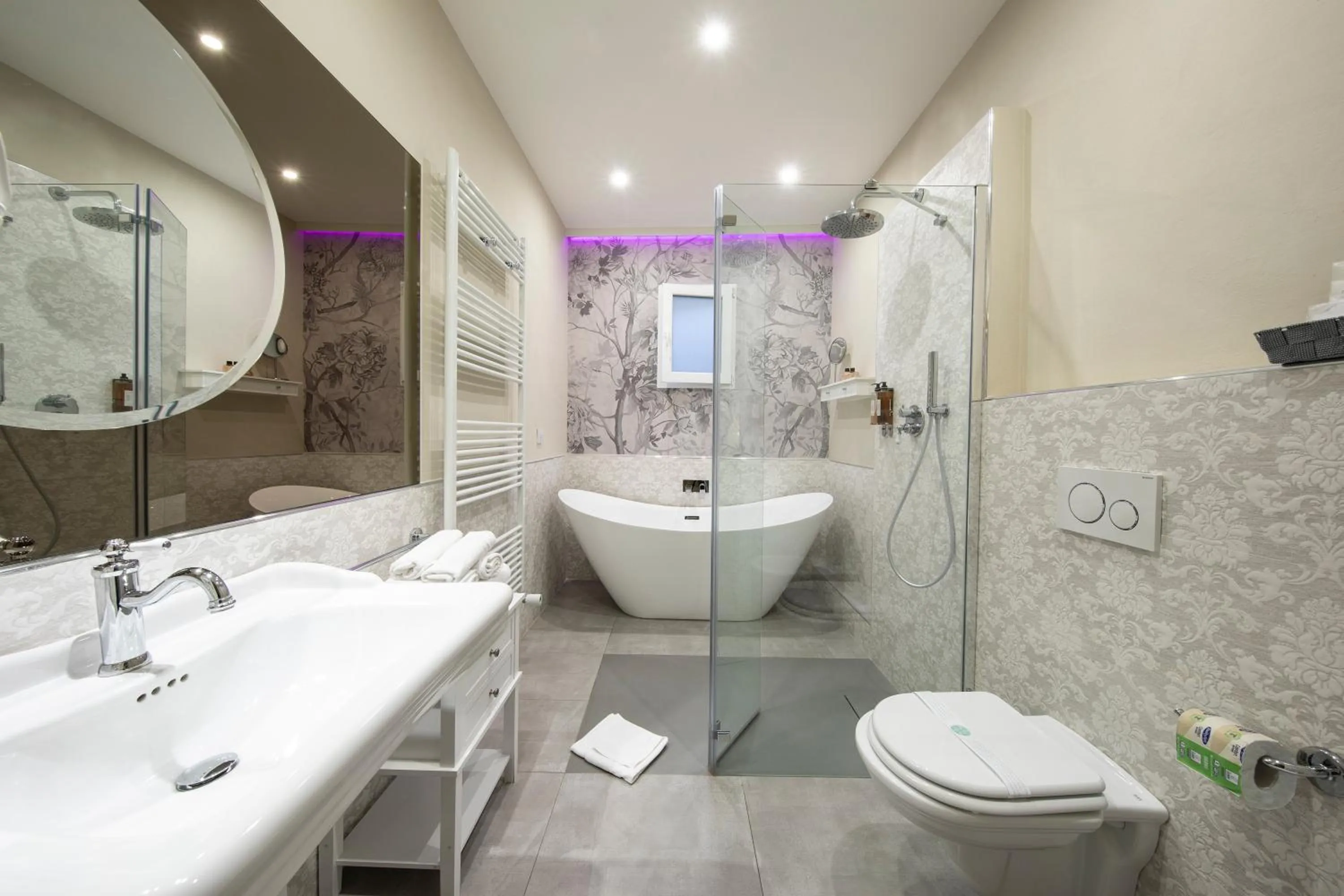 Bathroom in Ricasoli Garden Relais