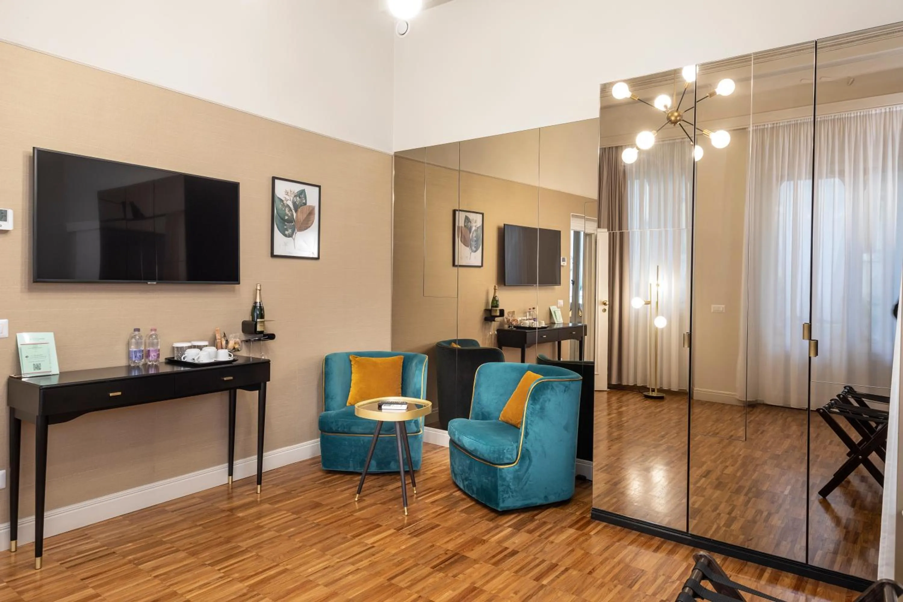 TV and multimedia in Ricasoli Garden Relais