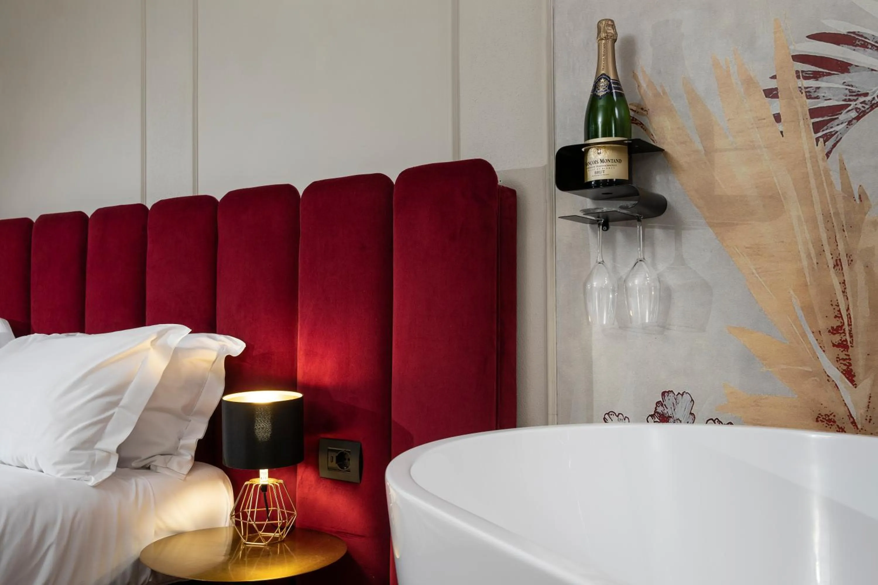 Bed in Ricasoli Garden Relais