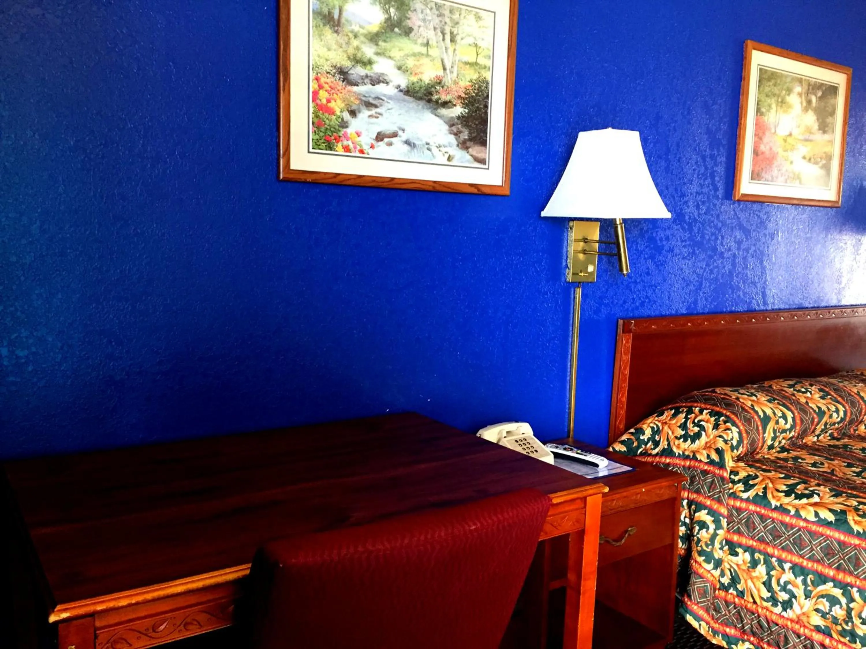 Crown Inn Grand Prairie