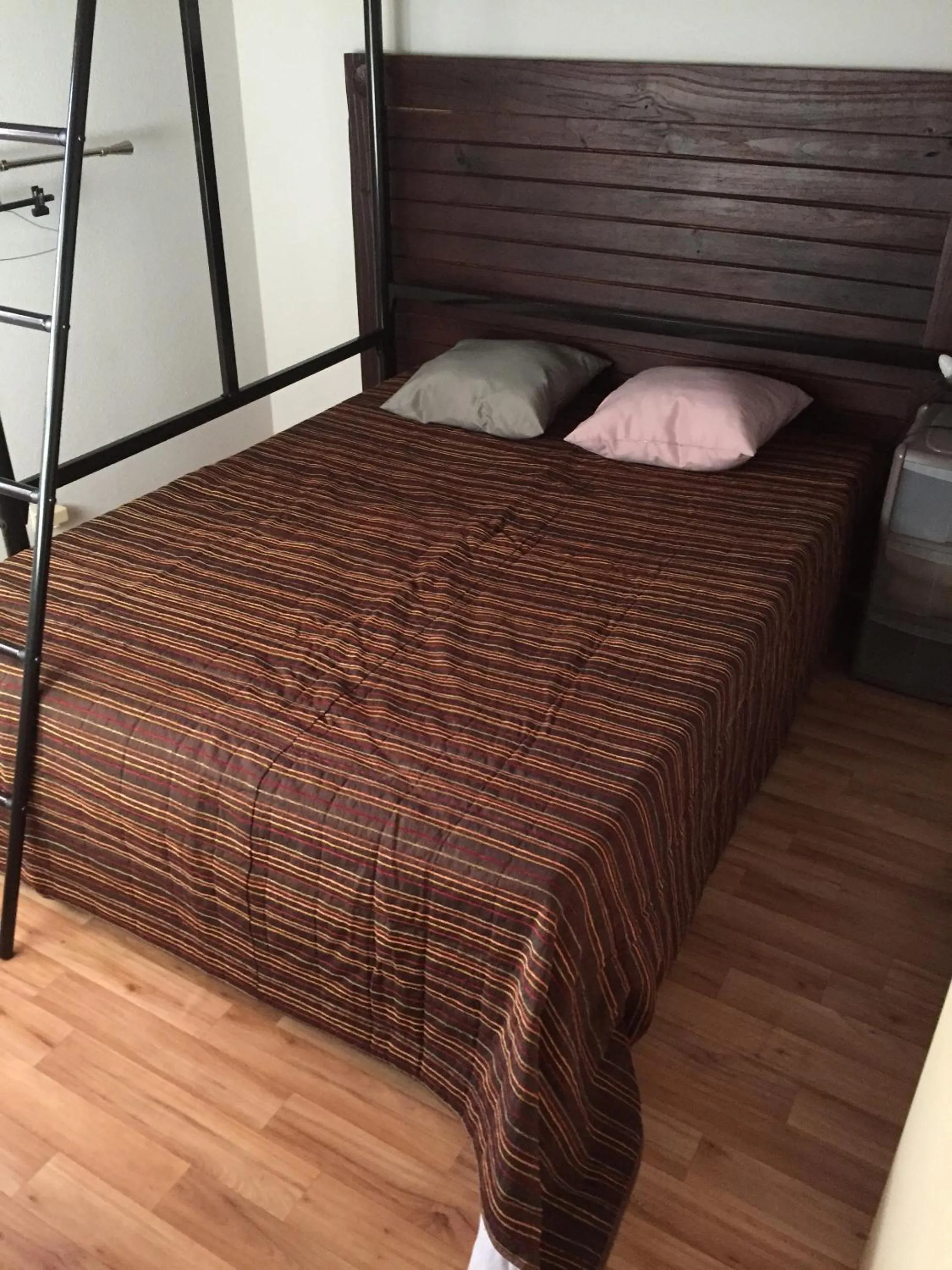 Bedroom, Bed in La Pointe du Soleil