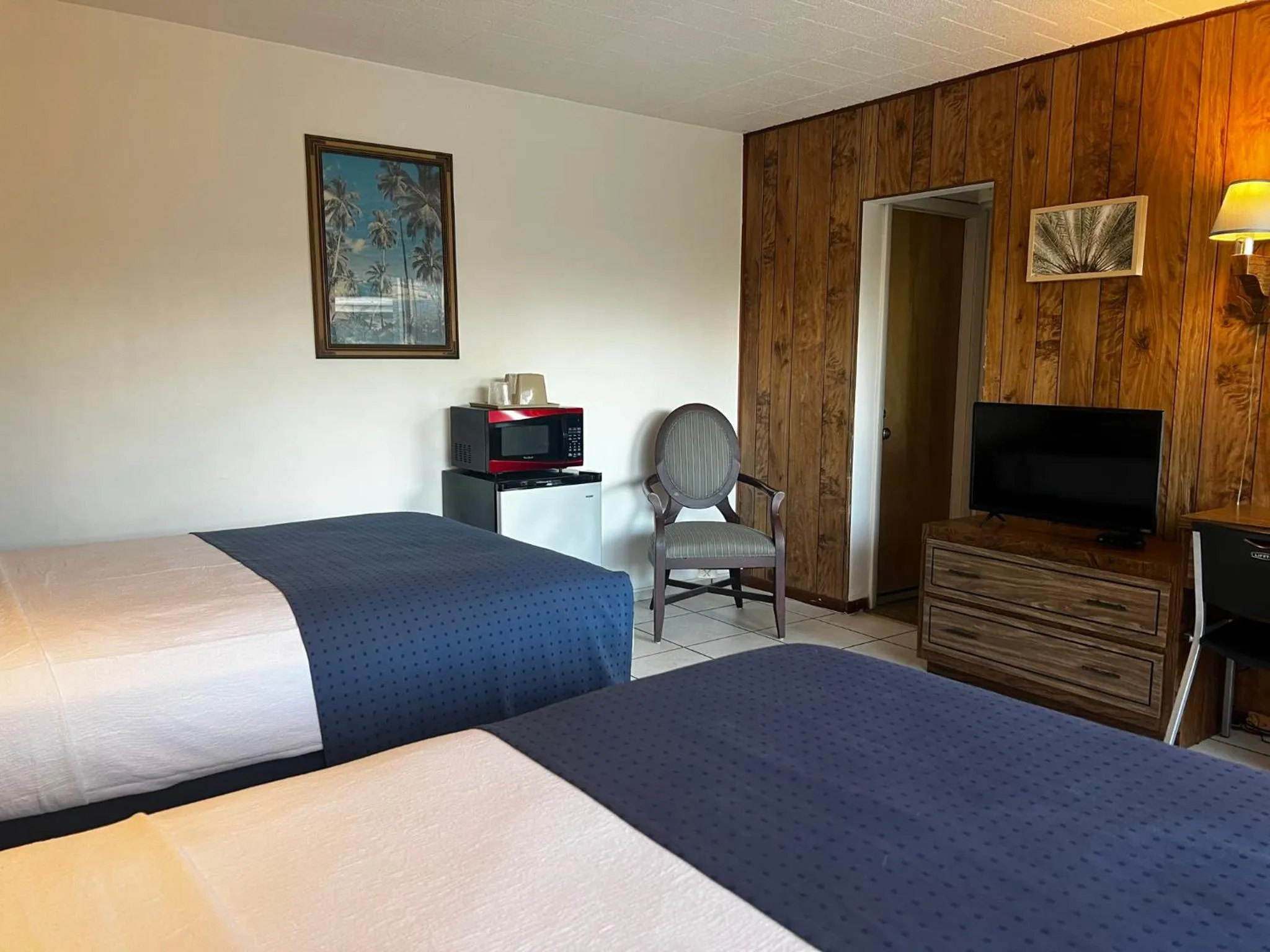 Bedroom, Bed in Nocturne Motel