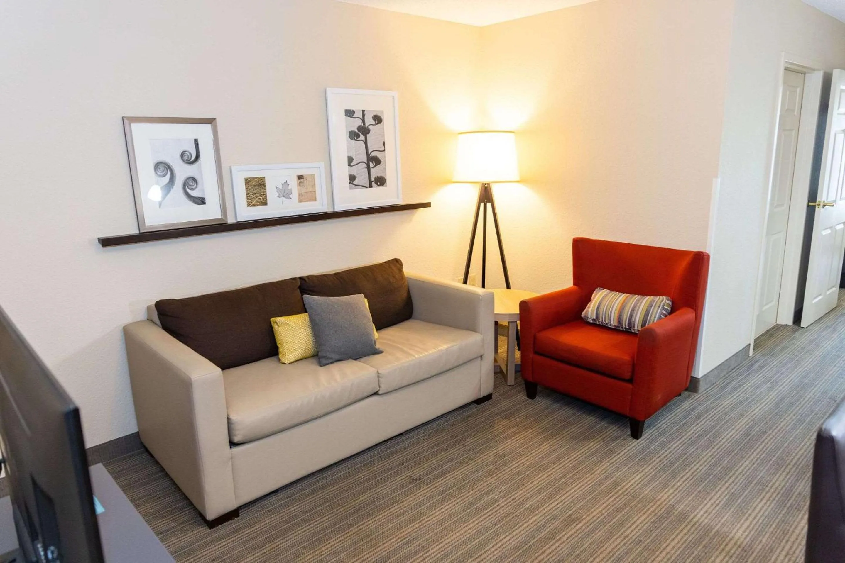 Bedroom in Country Inn & Suites by Radisson, Lehighton-Jim Thorpe, PA