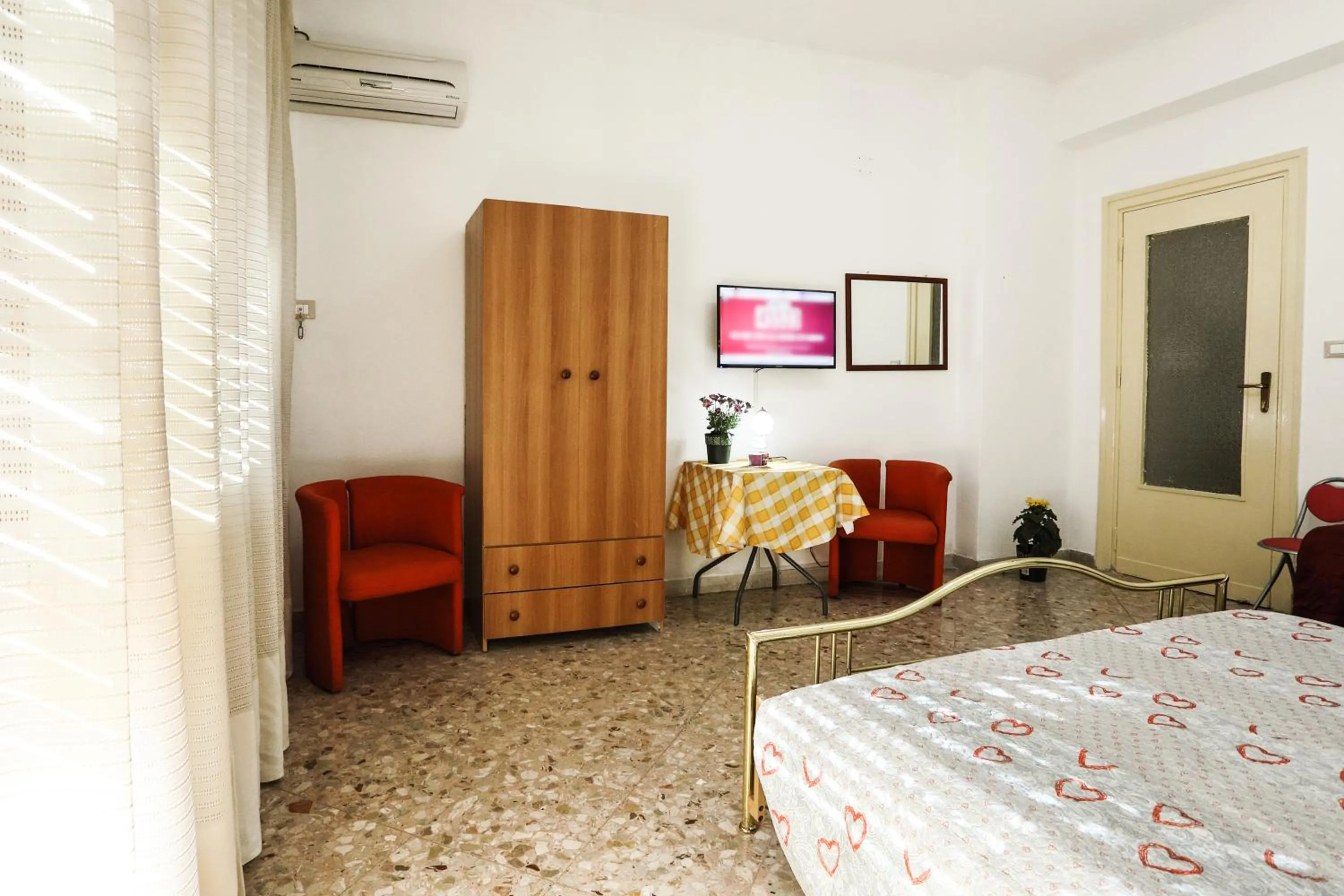 Photo of the whole room, Bed in A Casa di Fra'