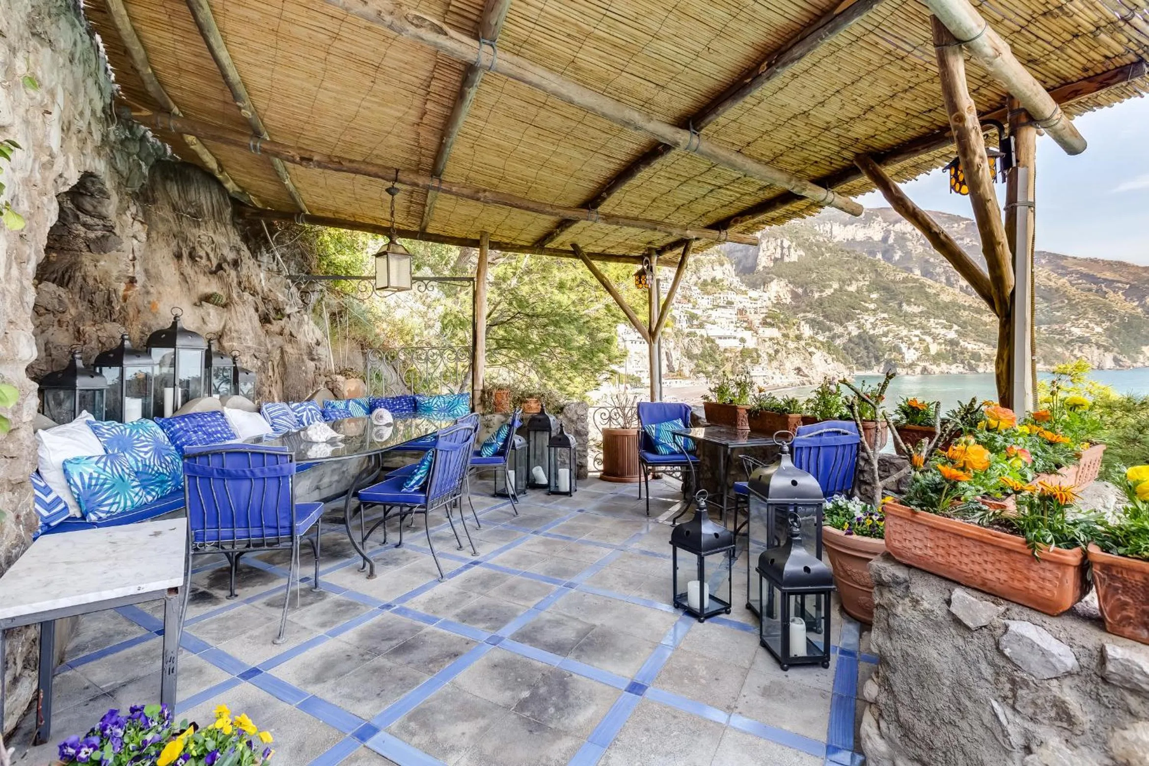 Patio in Torre Silja