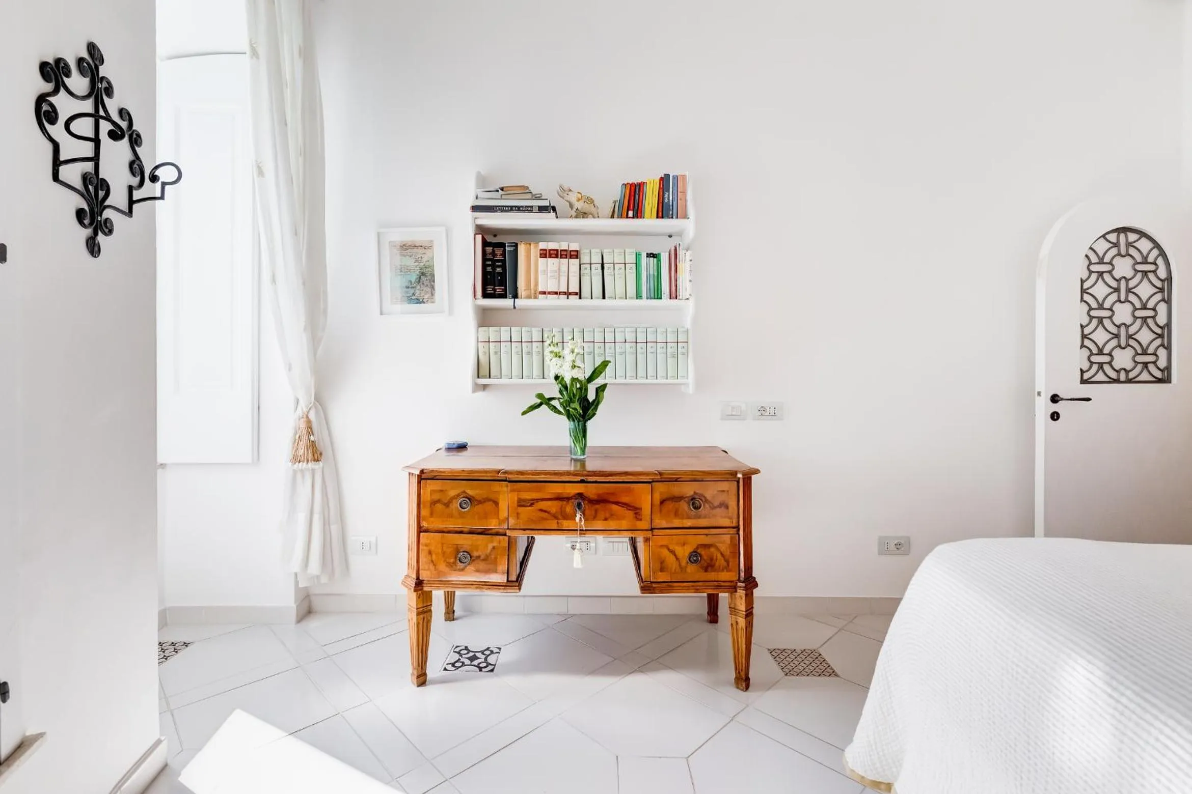 Bedroom, Bed in Torre Silja