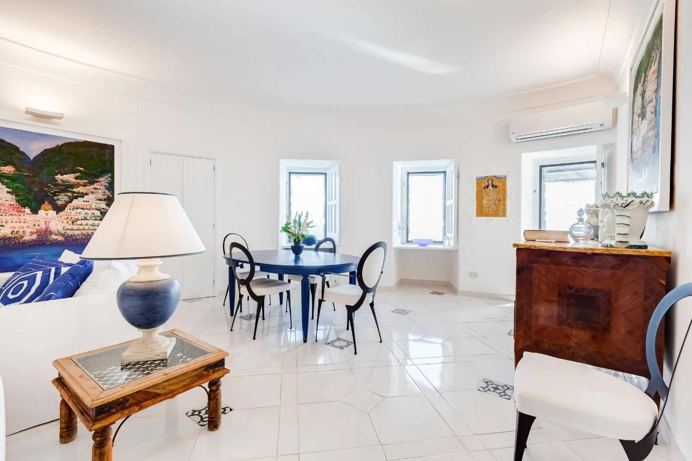 Seating area in Torre Silja