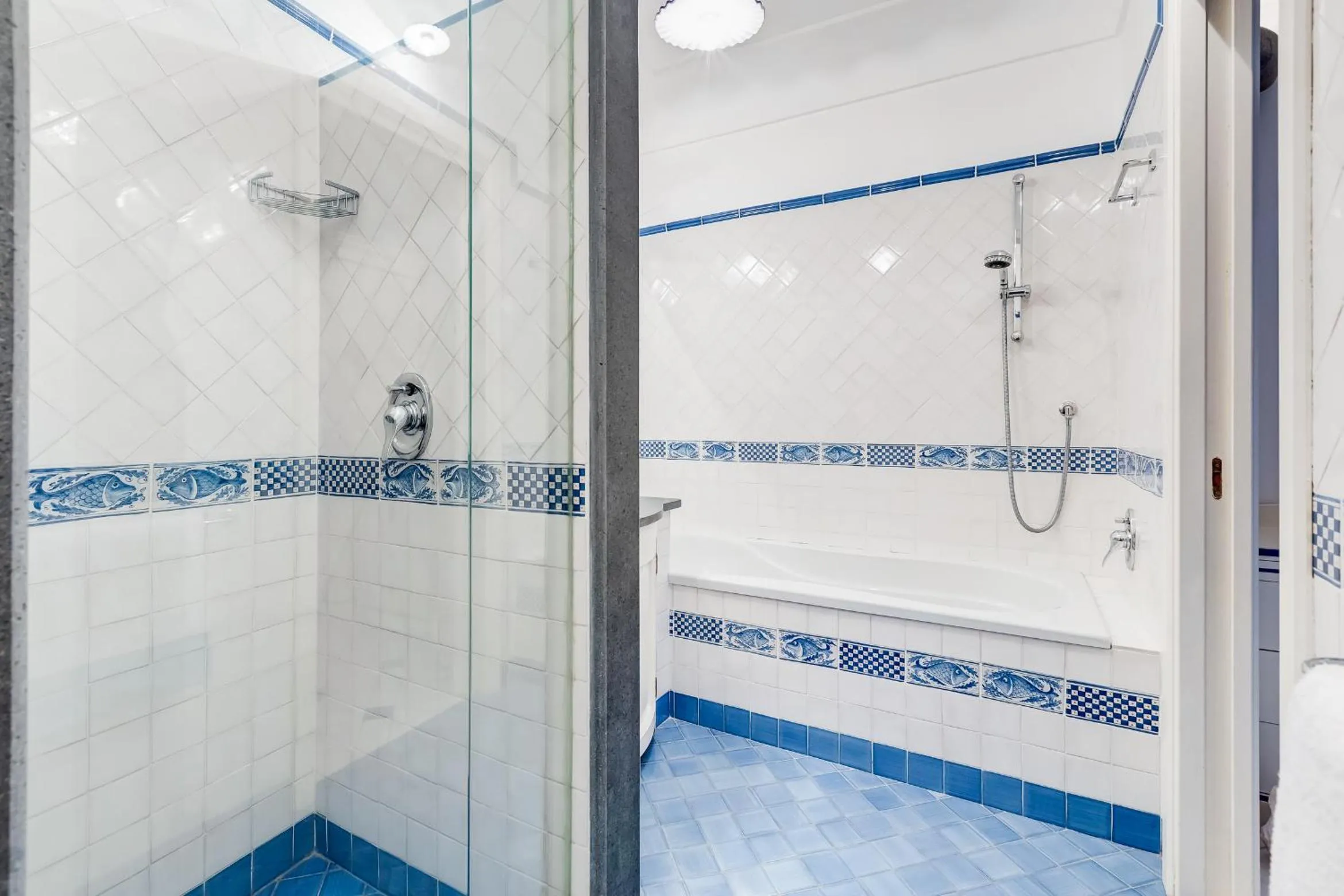 Shower in Torre Silja