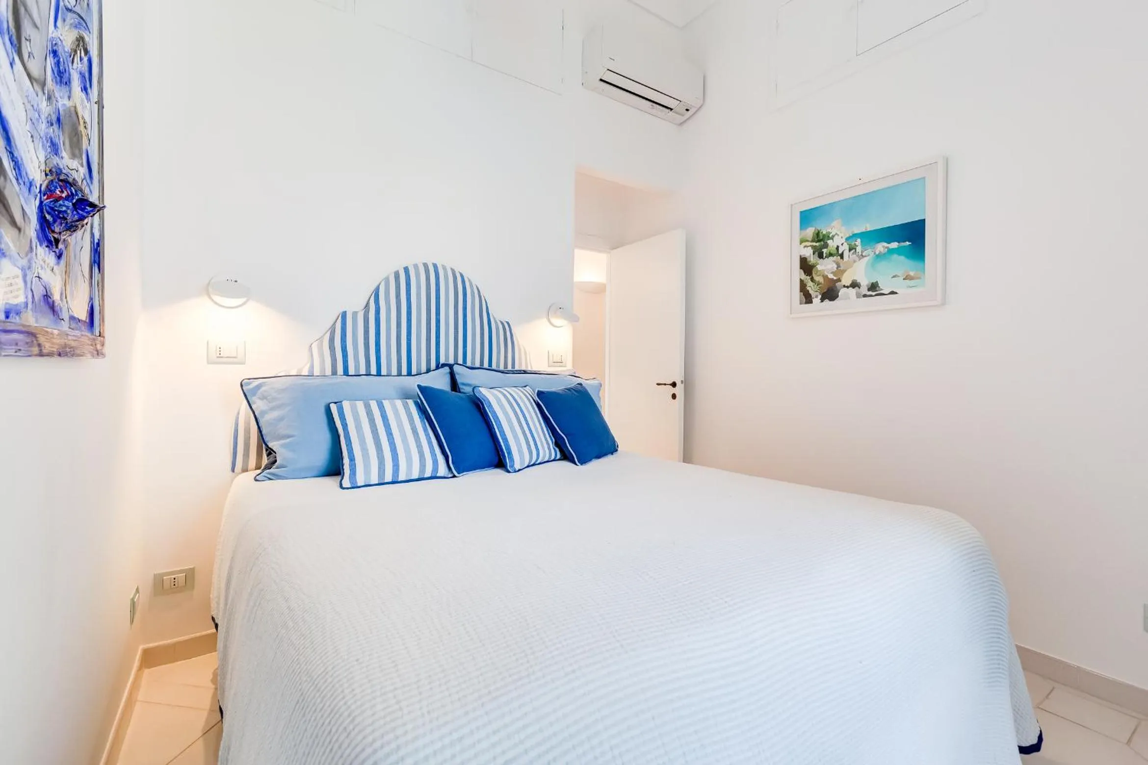 Bedroom, Bed in Torre Silja