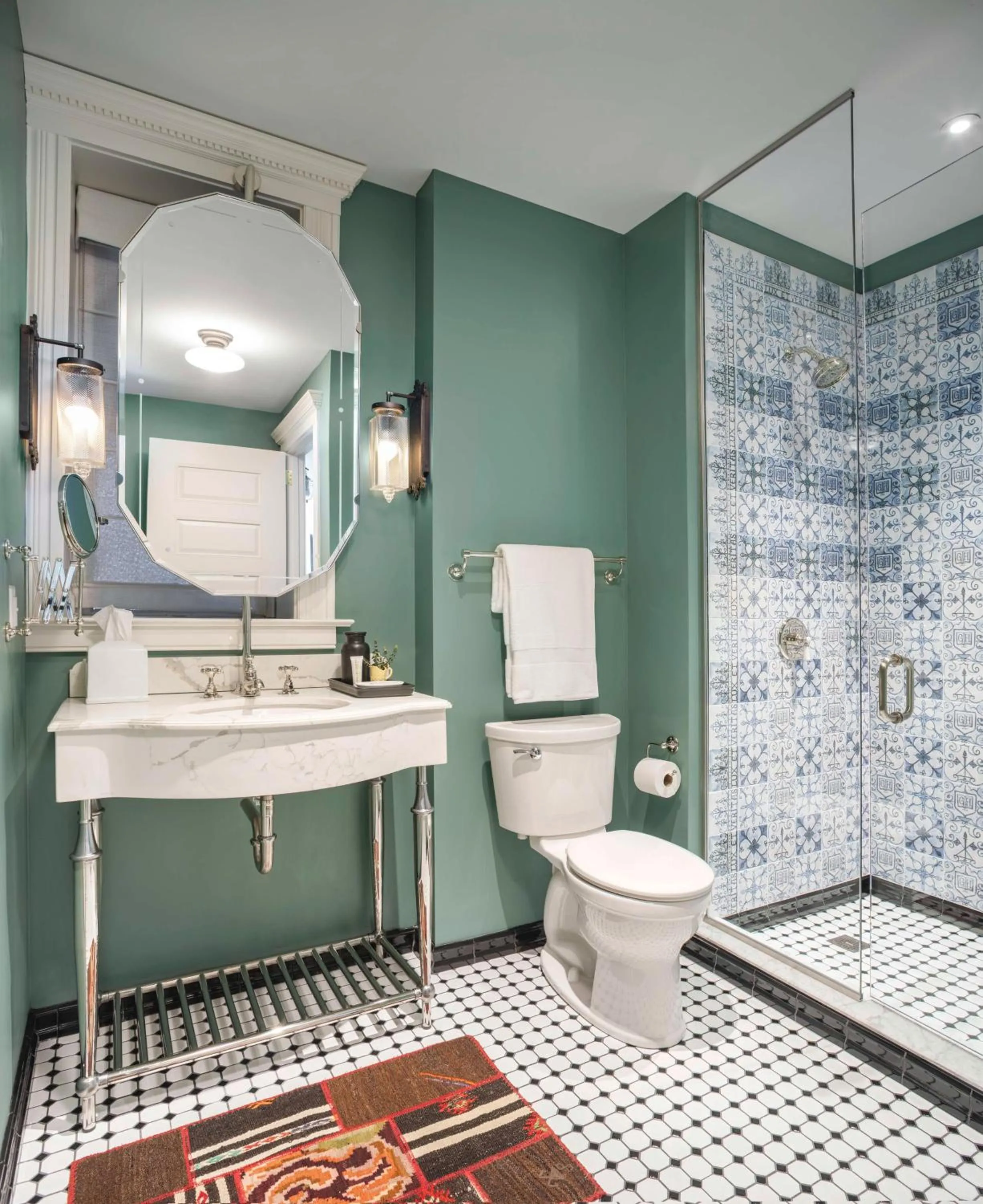 Bathroom in Graduate by Hilton New Haven